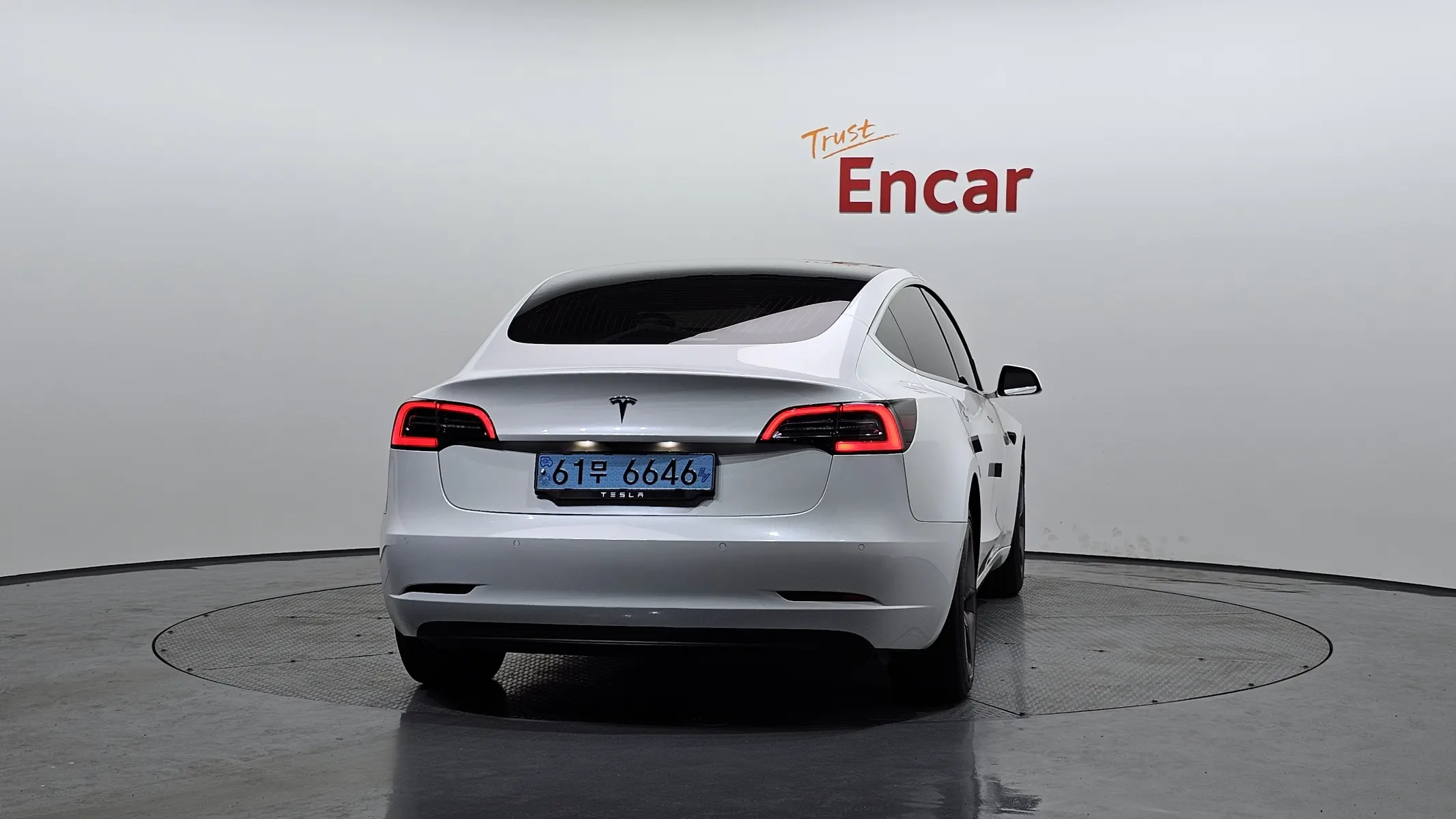 Tesla 3 RWD 2020 3/5