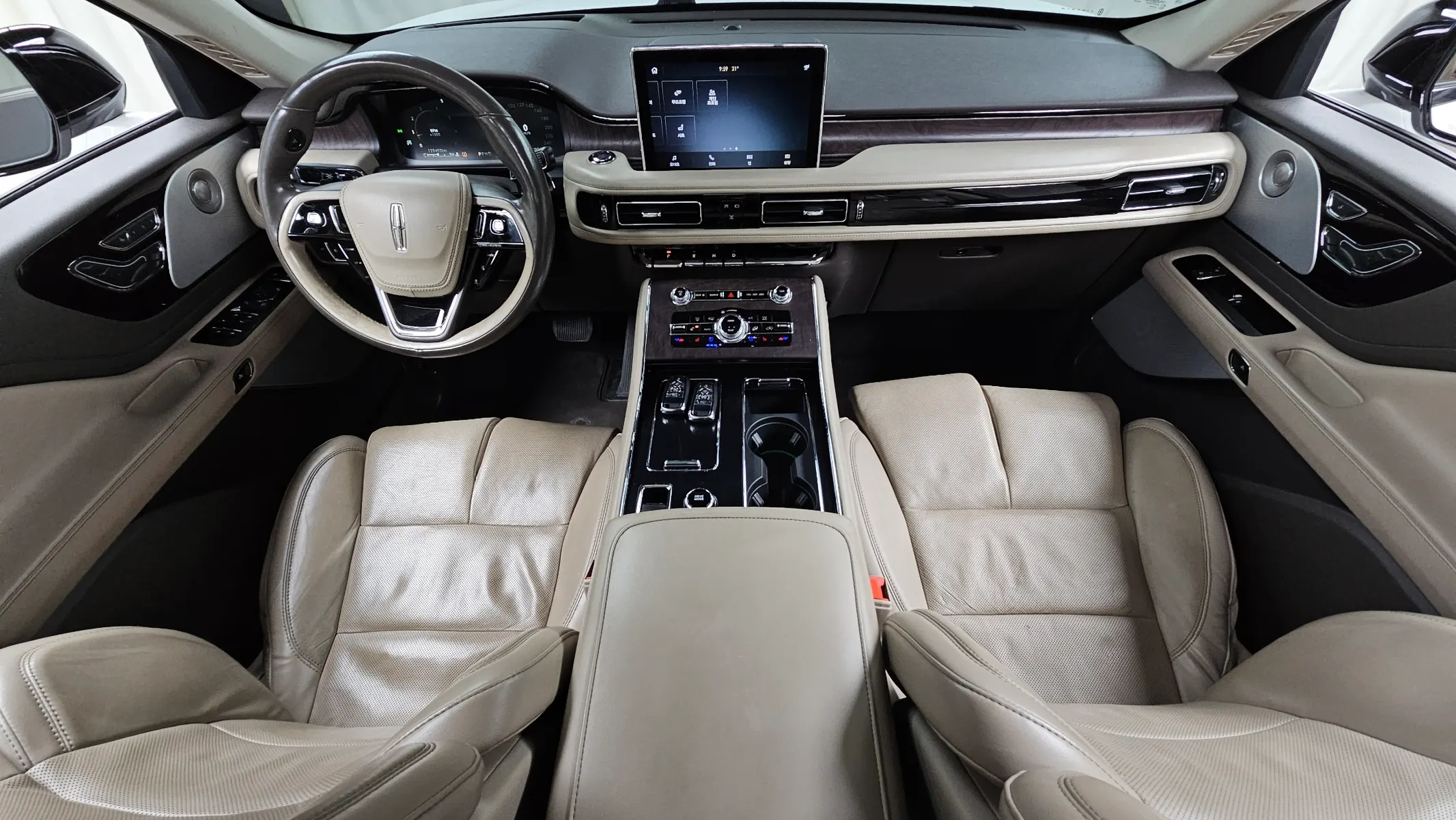 Lincoln 2 3.0 AWD 2021 4/5