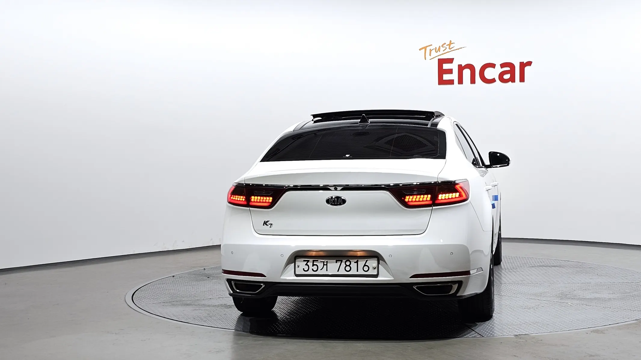 Kia K7 3.0 LPI () 2017 3/5