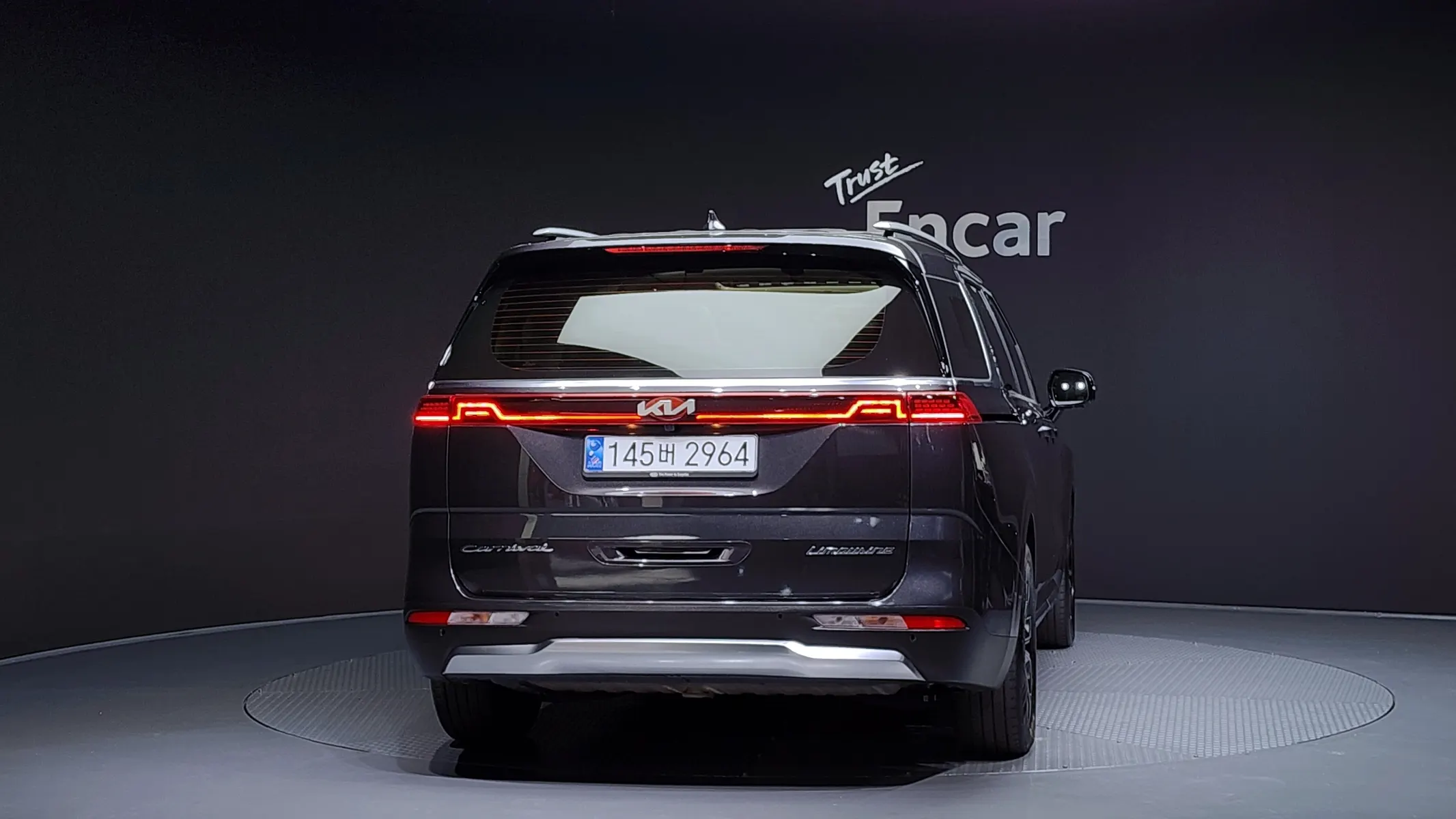 Kia Carnival 7 2021 3/5