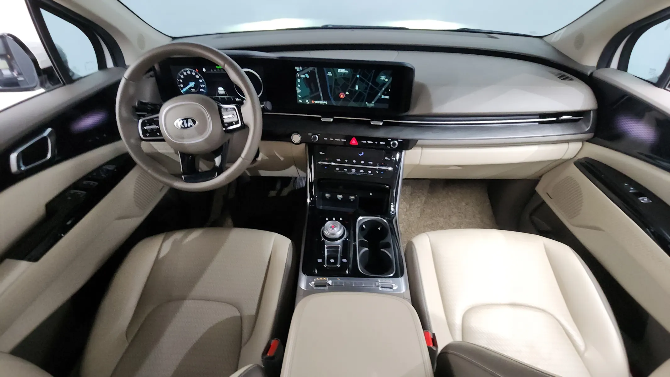 Kia Carnival 9 2021 4/5