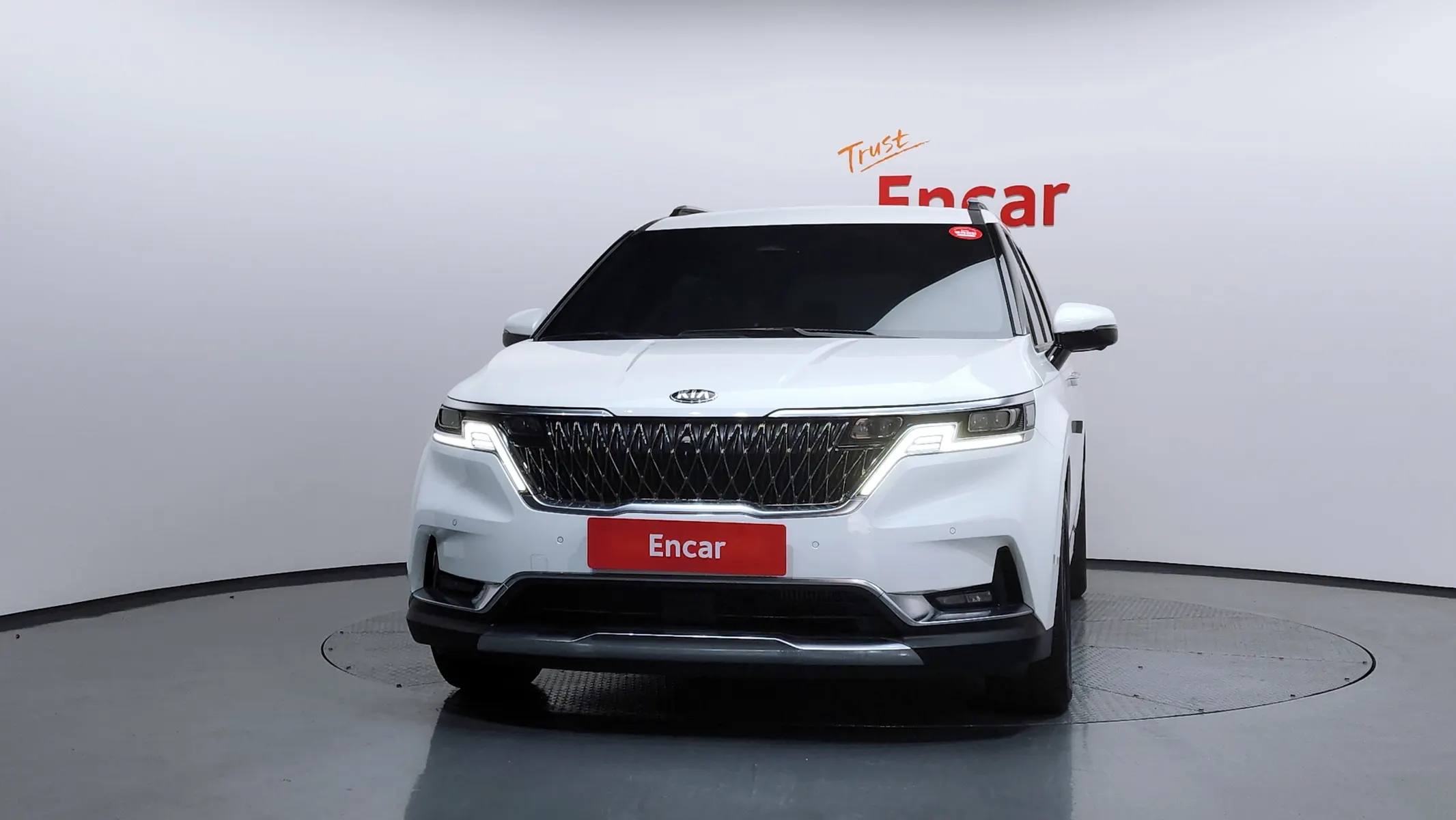 Kia Carnival 9 2021 2/5