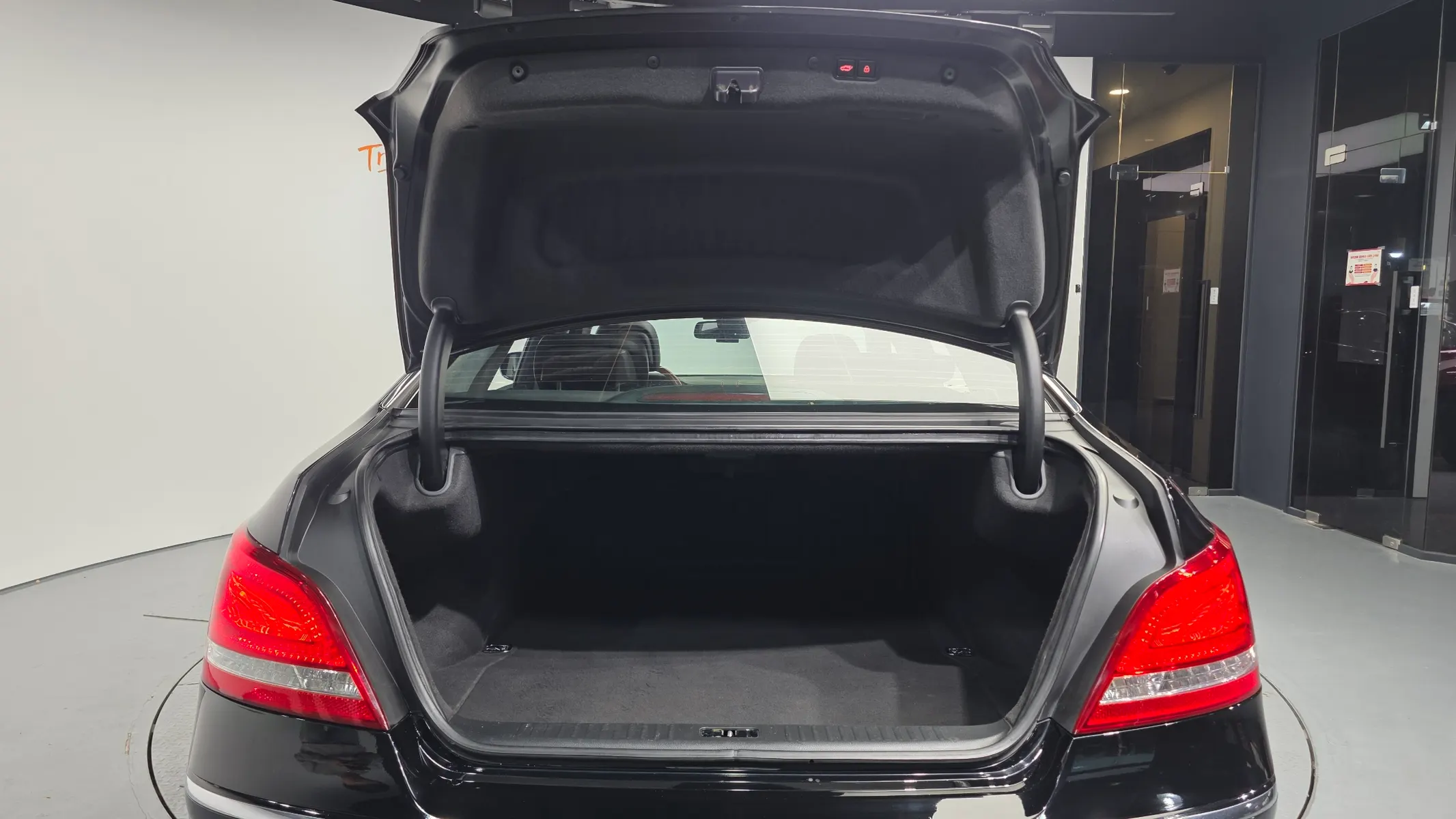 Hyundai () VS380 2010 20/21