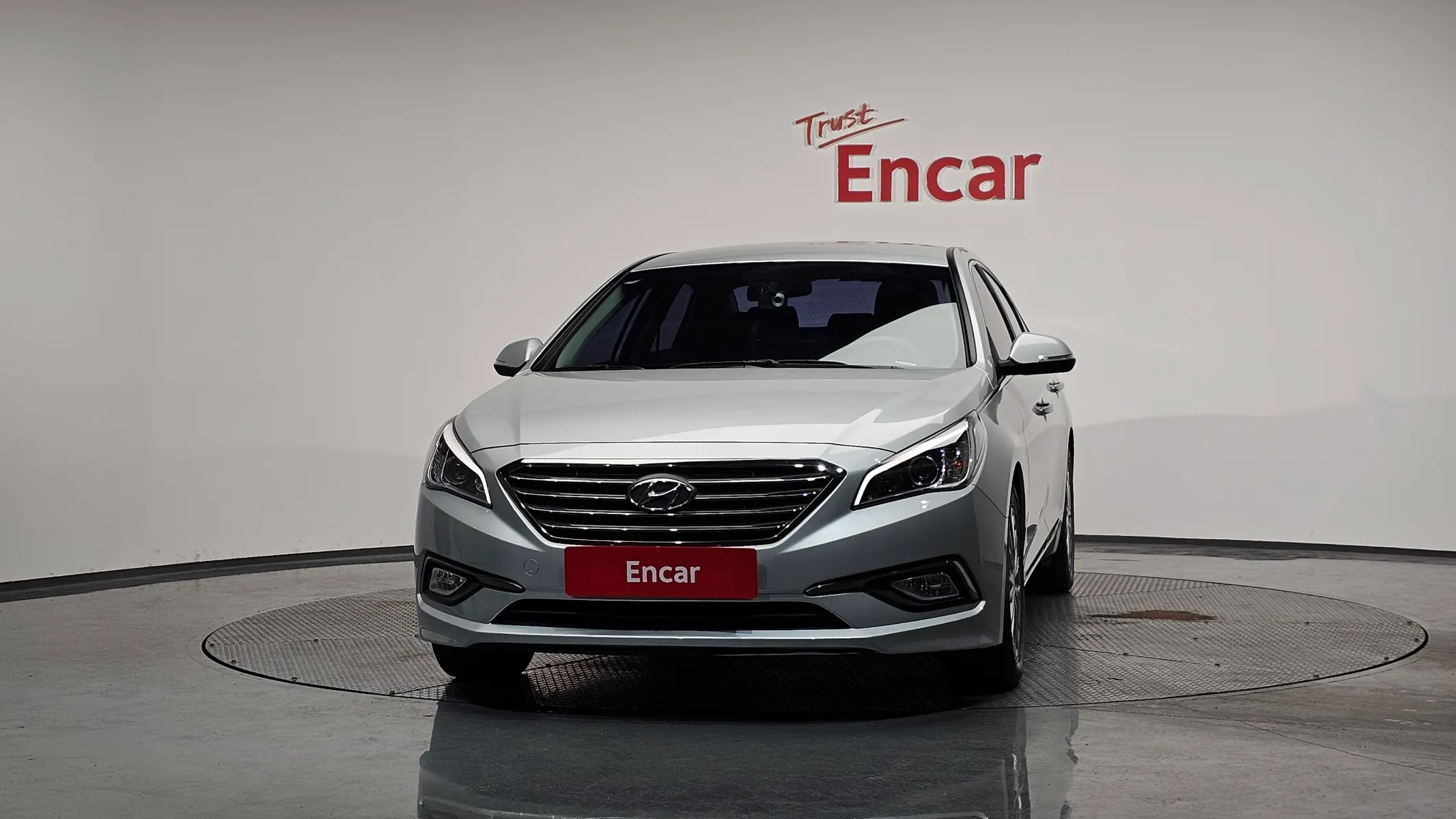 Hyundai LF 2.0 2014 2/5