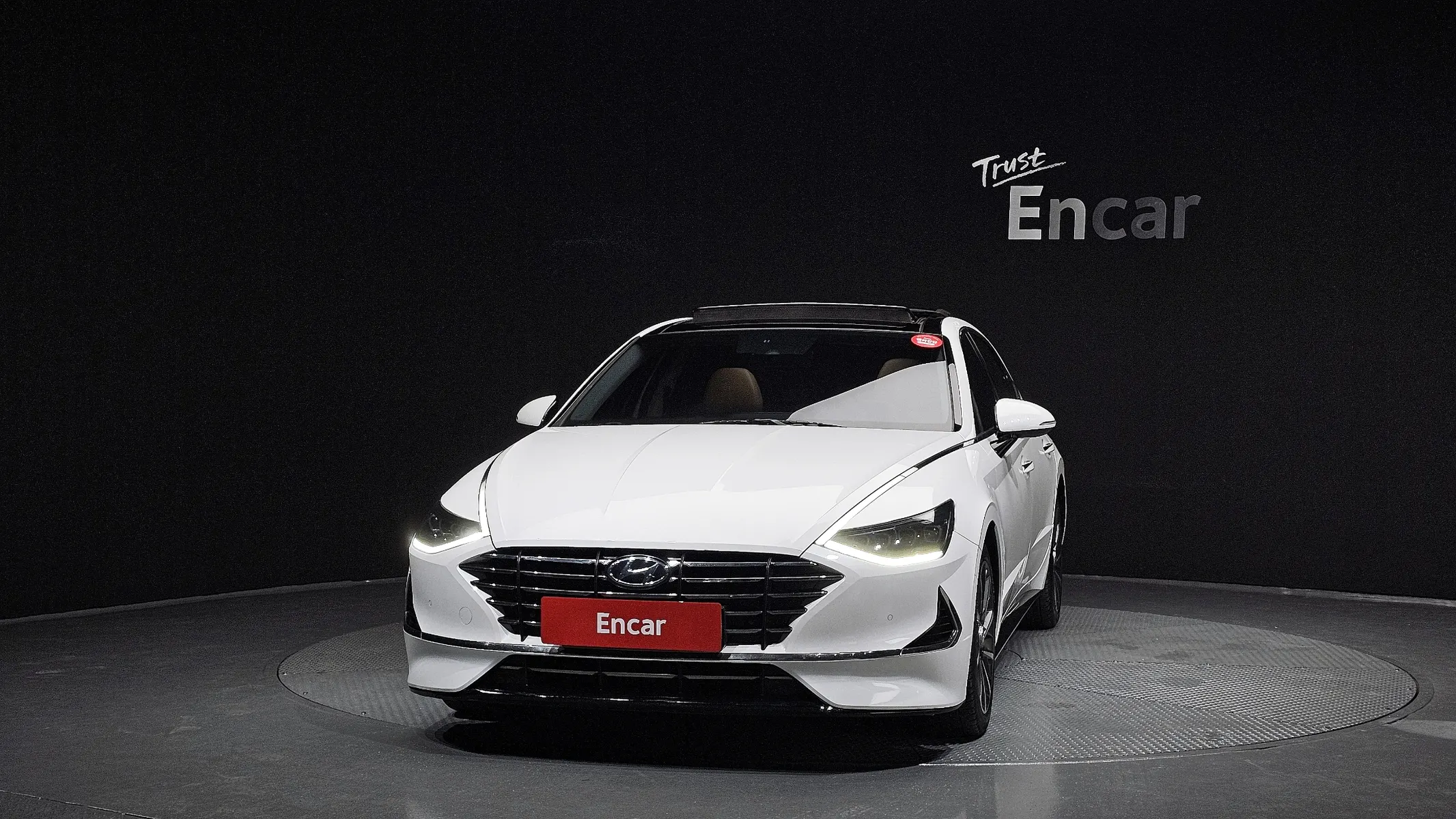 Hyundai (DN8) 2.0 2019 2/5