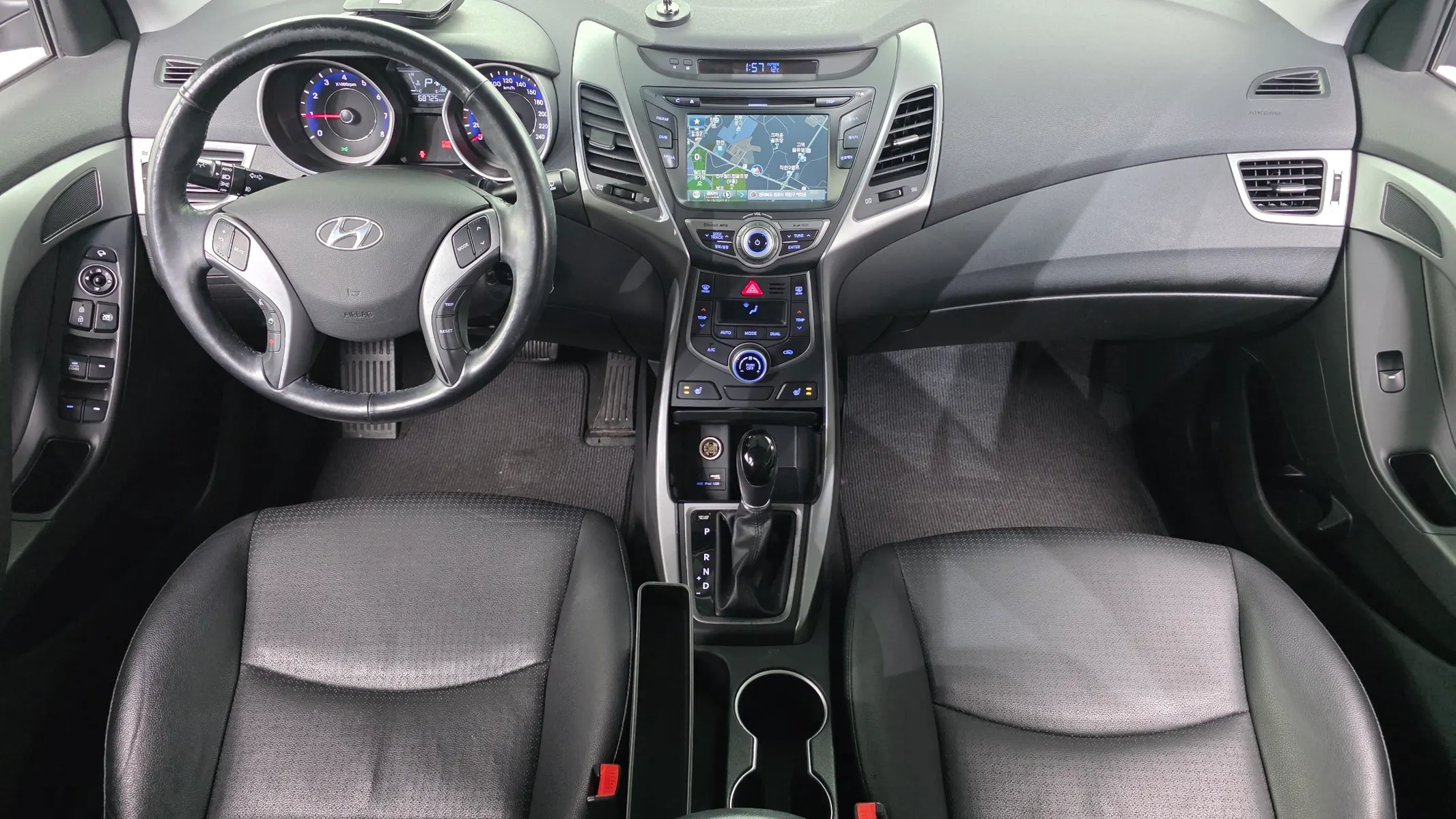 Hyundai 아반떼 1.6 GDi 2015 4/5