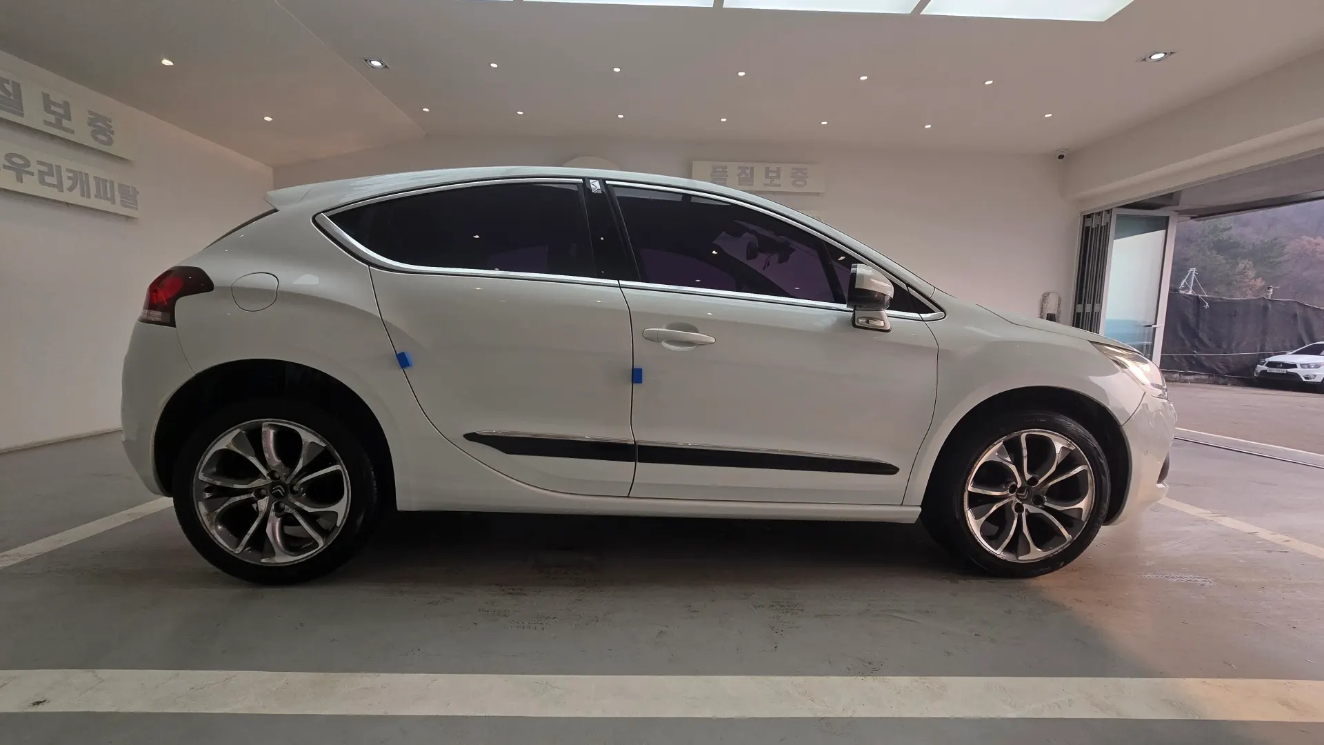 시트로엥/DS DS4 2.0 HDi 2013 2/4