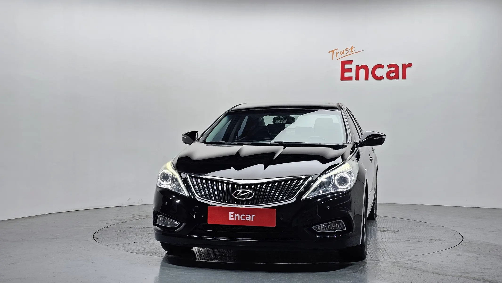 Hyundai HG 2014 2/5