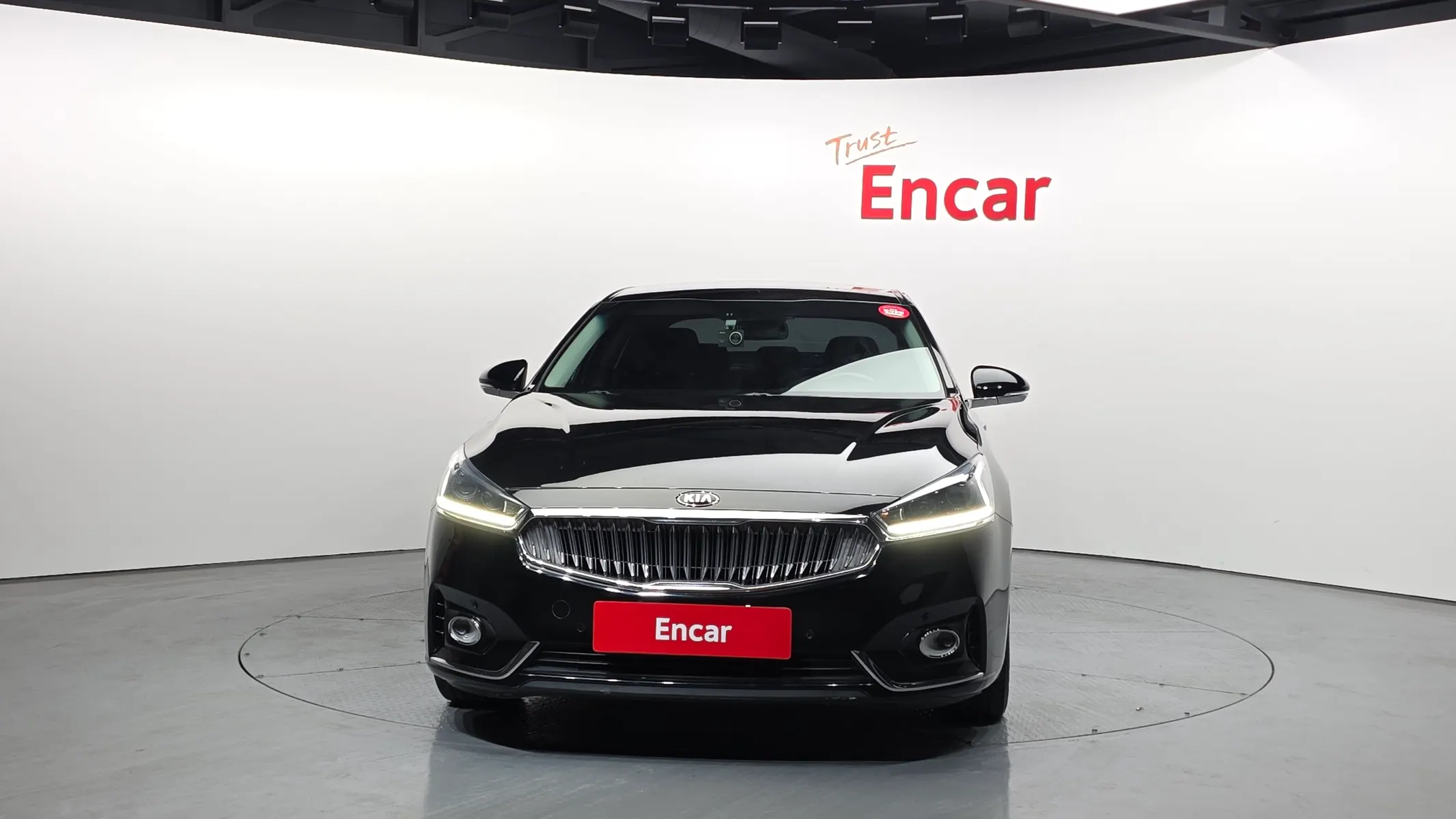 Kia K7 3.0 LPI () 2019 2/5