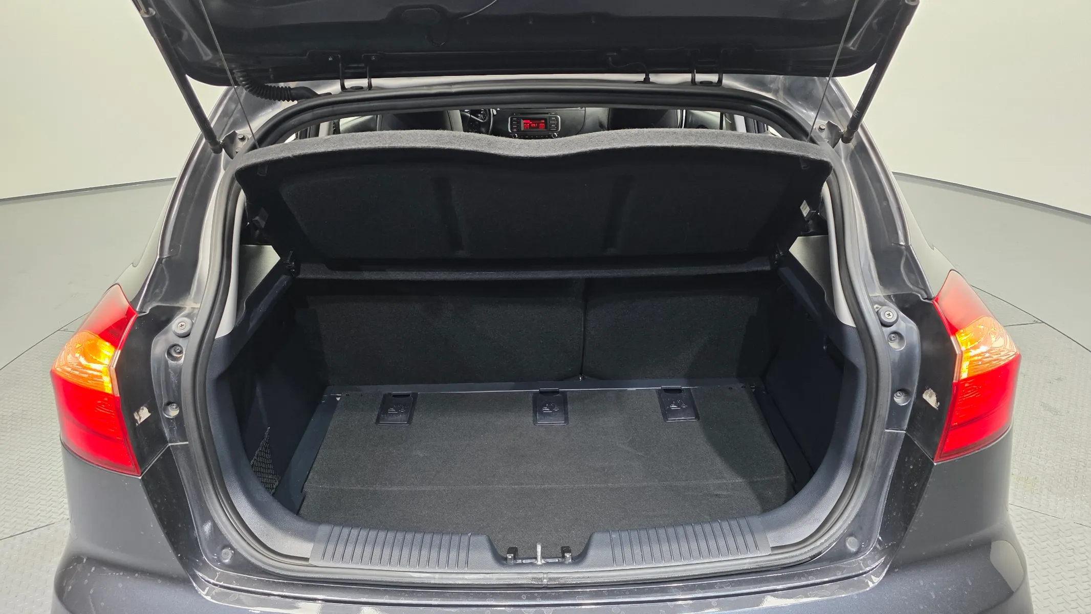 Kia 프라이드 5DR 1.4 MPI 2016 20/20