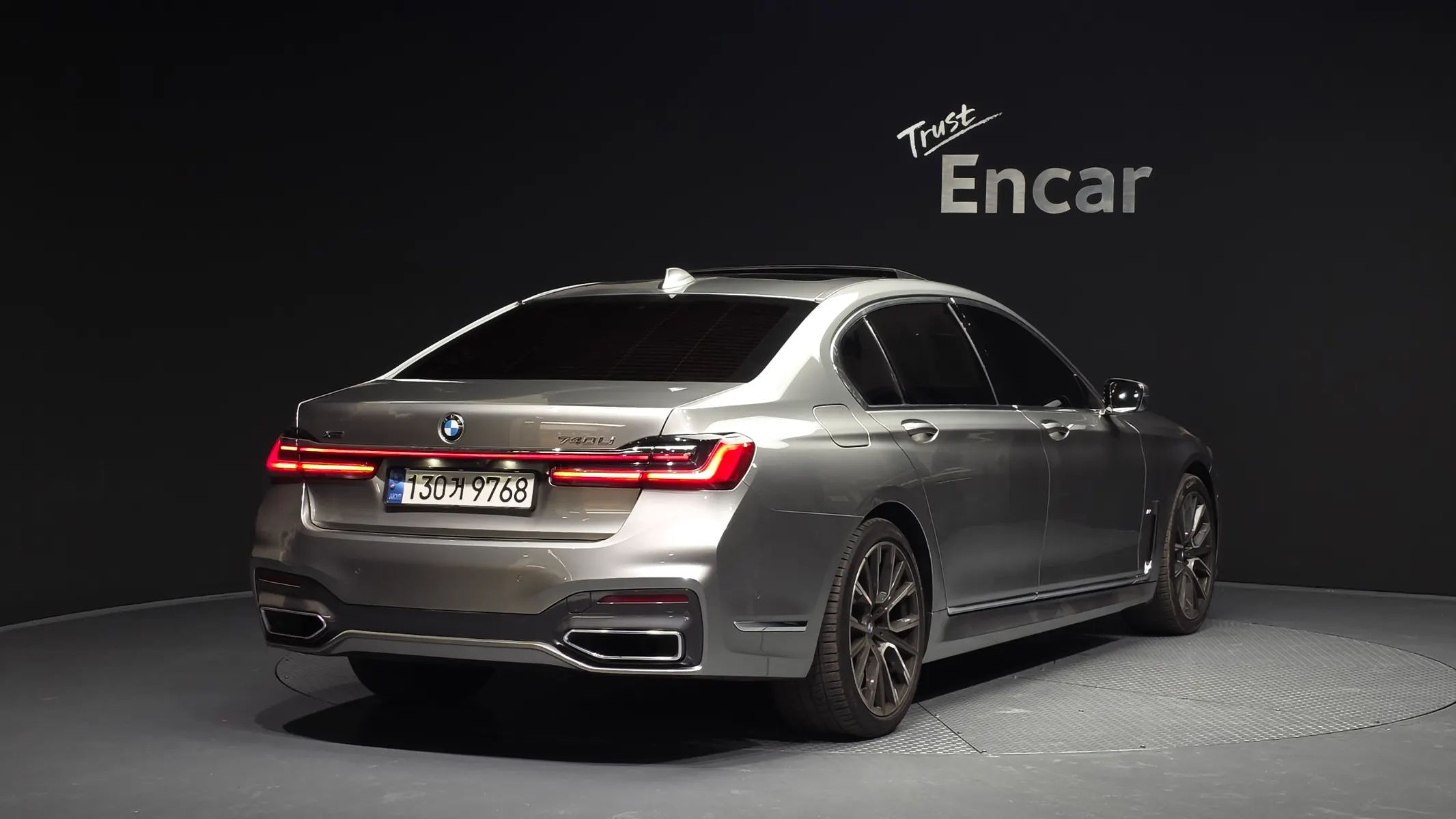 BMW 7 Series (G11) 740Li xDrive M 2019 2/21