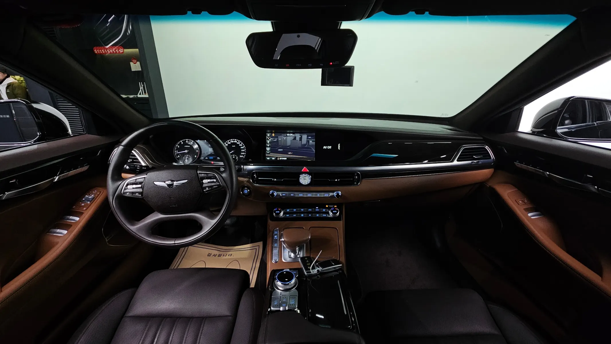 Genesis G90 3.3 T AWD 2019 4/5