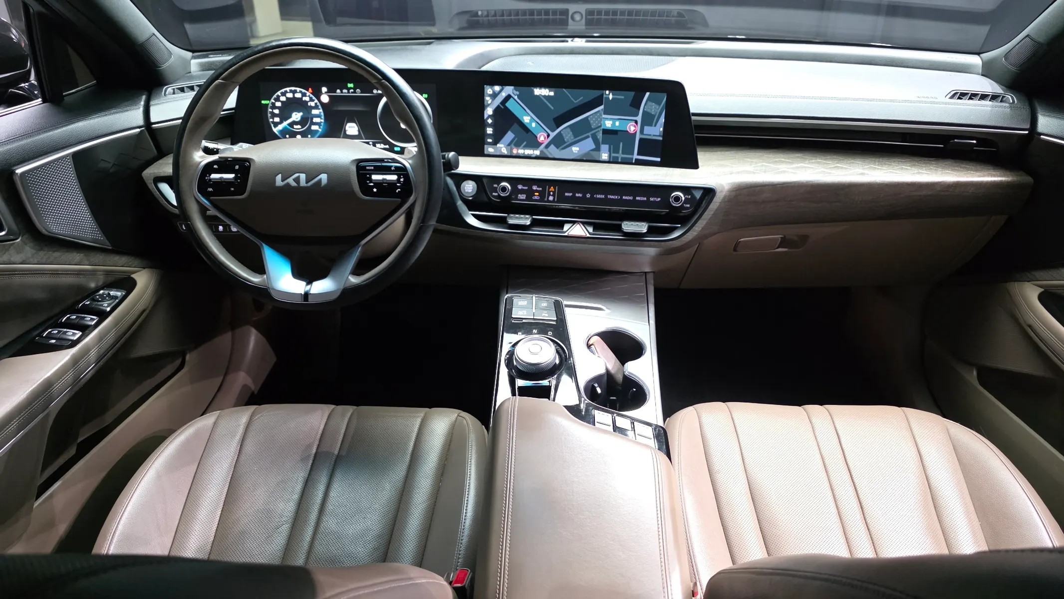 Kia K8 2022 4/5