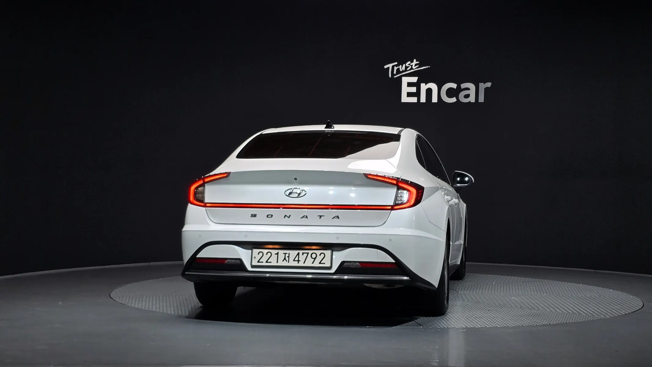 Hyundai (DN8) 2.0 LPG() 2021 3/5