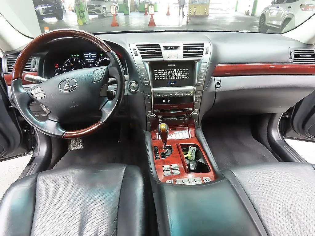Lexus LS460 STD 2007 4/5
