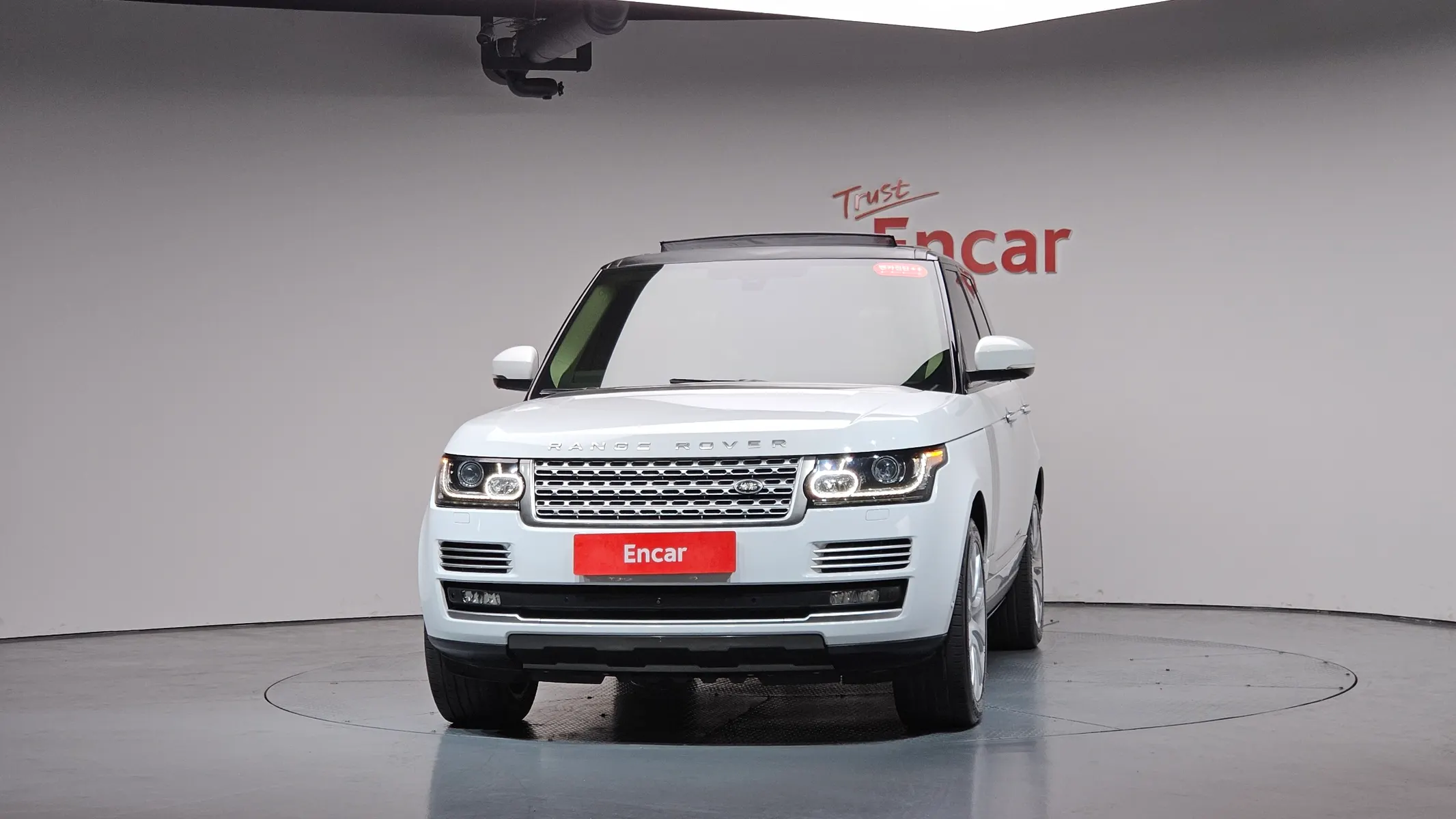 Land Rover 4 4.4 SDV8 Vogue SE 2015 2/37