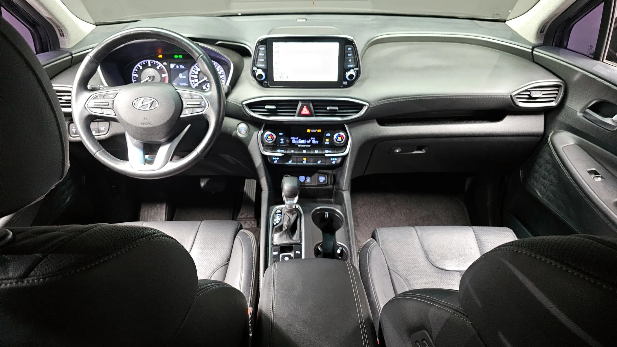 Hyundai TM 2.0 2WD 2019 4/5