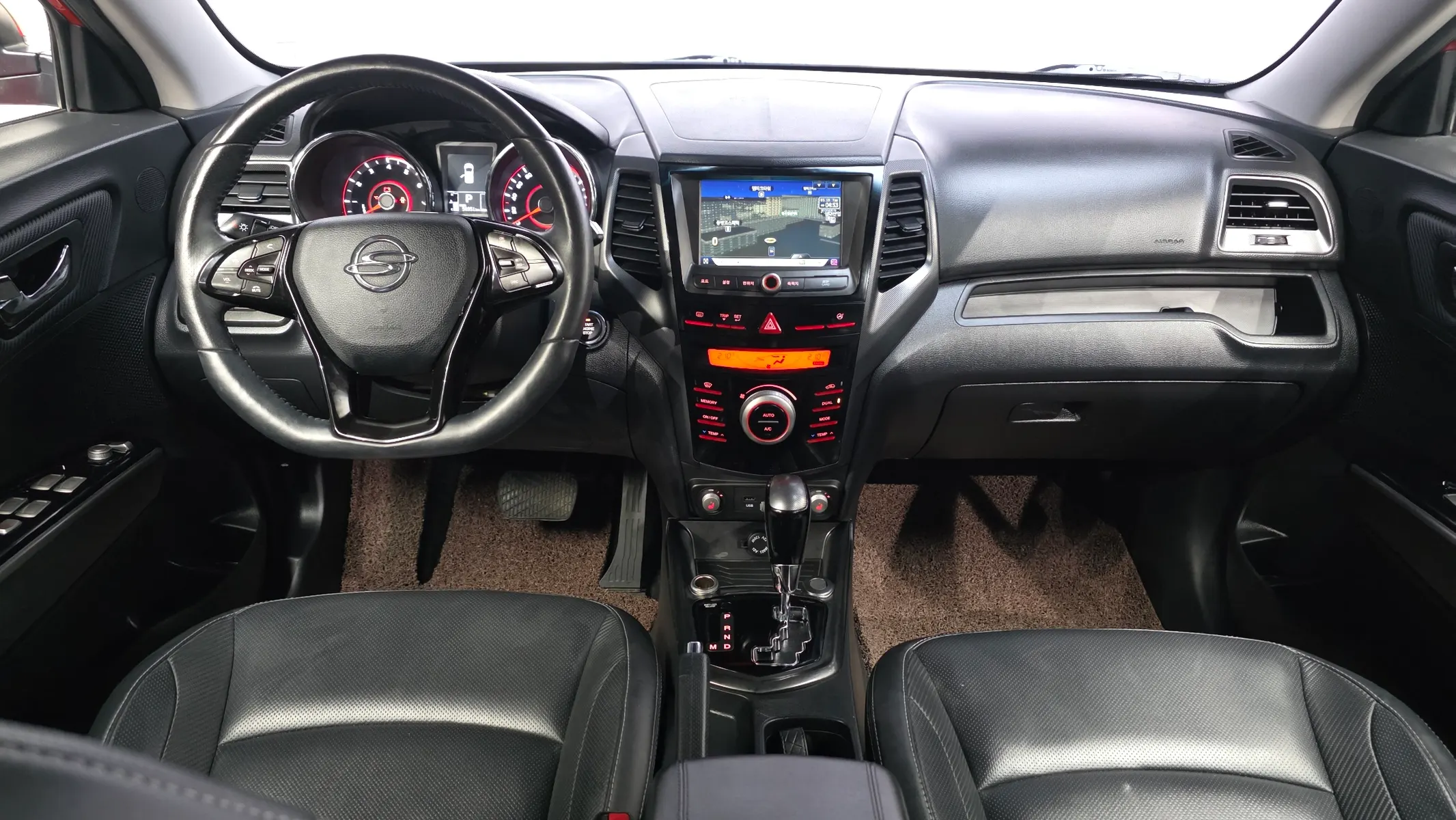 KG Mobility Tivoli LX 4WD 2017 4/5