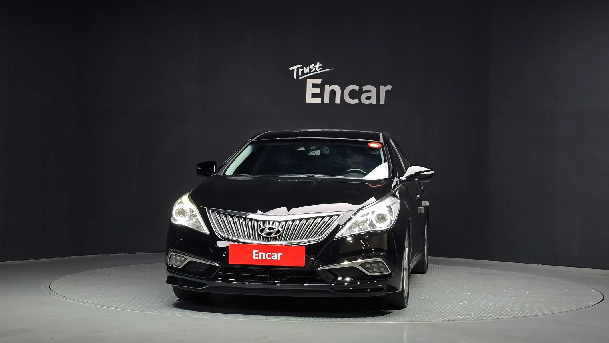 Hyundai Grandeur HG HG300 2015 2/5