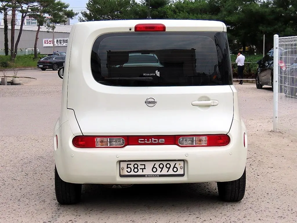 Nissan 큐브 1.8 S 2011 3/5