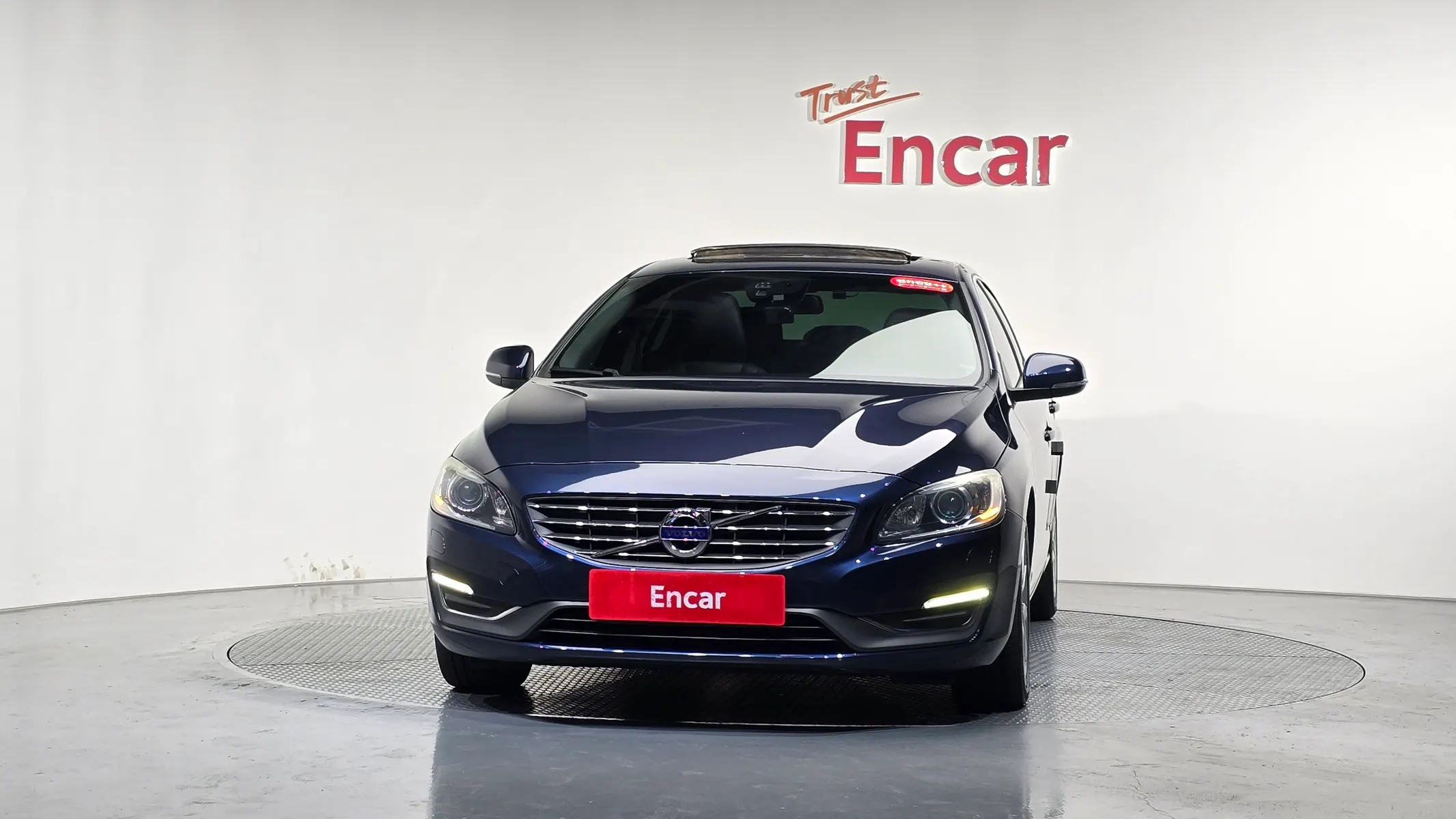 Volvo S60 D2 2014 2/5