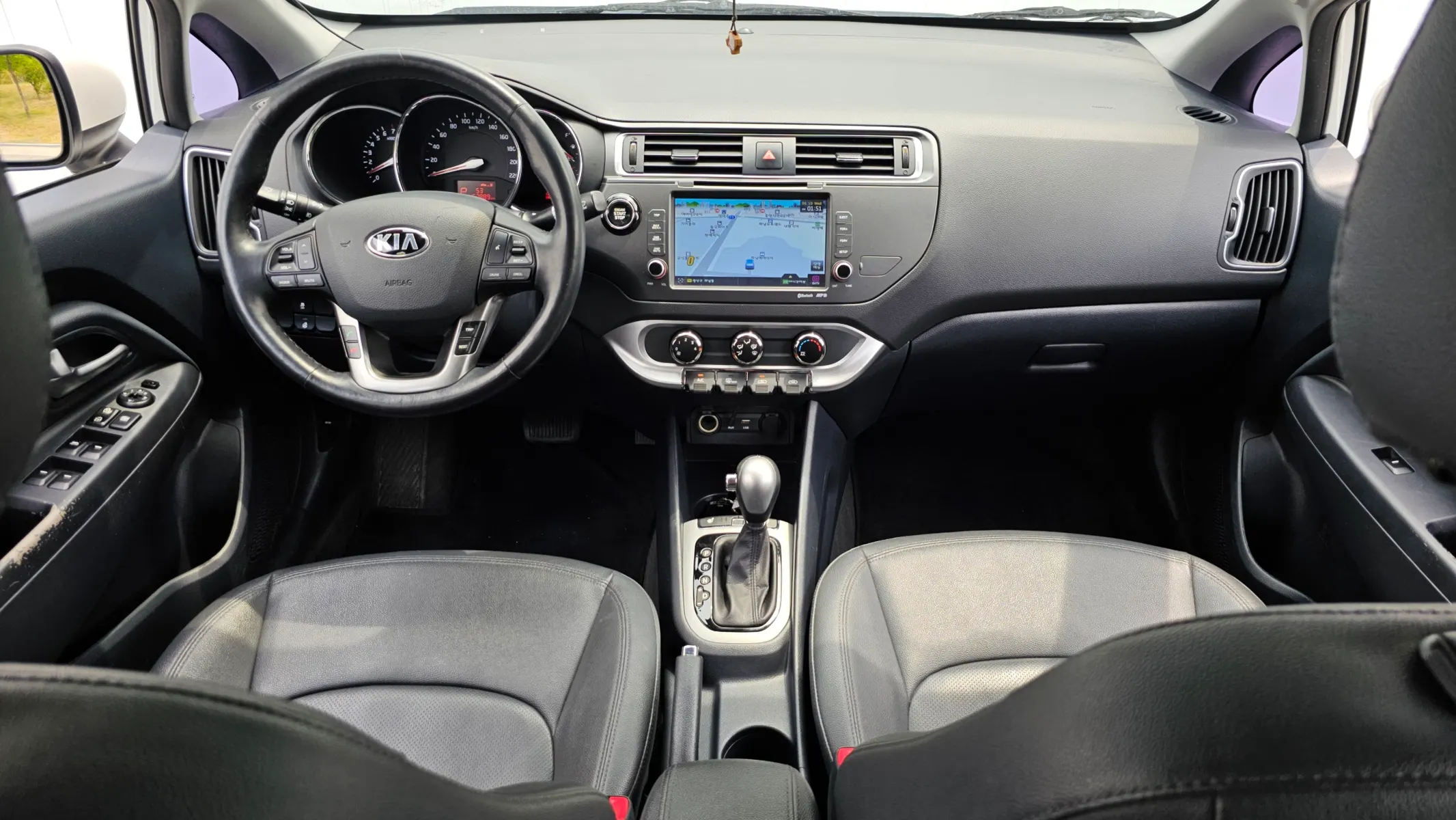 Kia 프라이드 4DR 1.6 GDI 2016 4/5