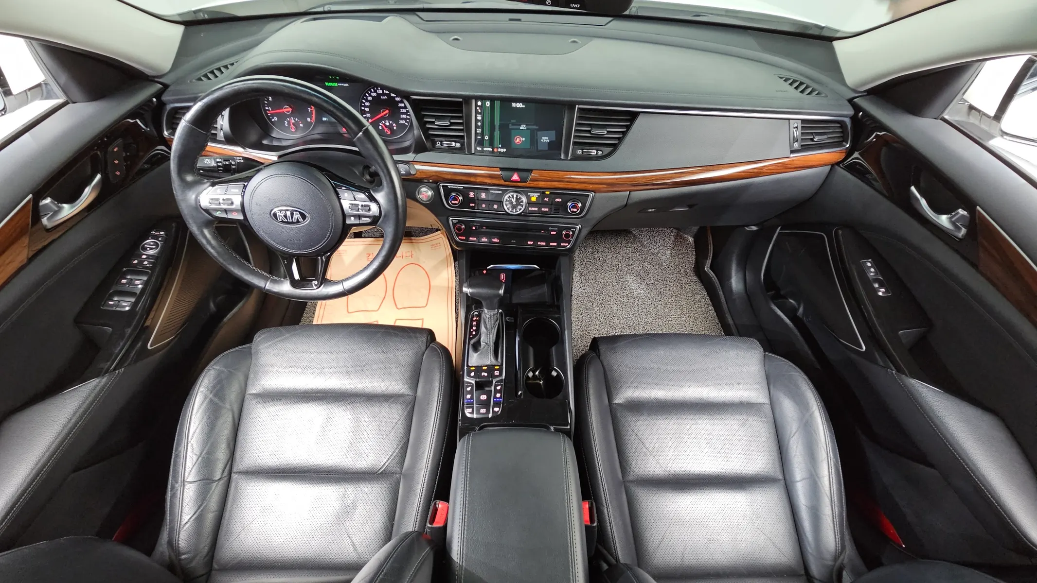 Kia K7 3.0 LPI () 2017 4/5
