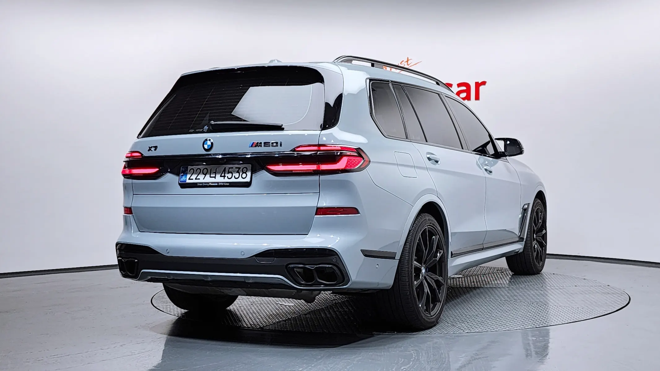 BMW X7 (G07) M60i xDrive M 6 2024 2/36