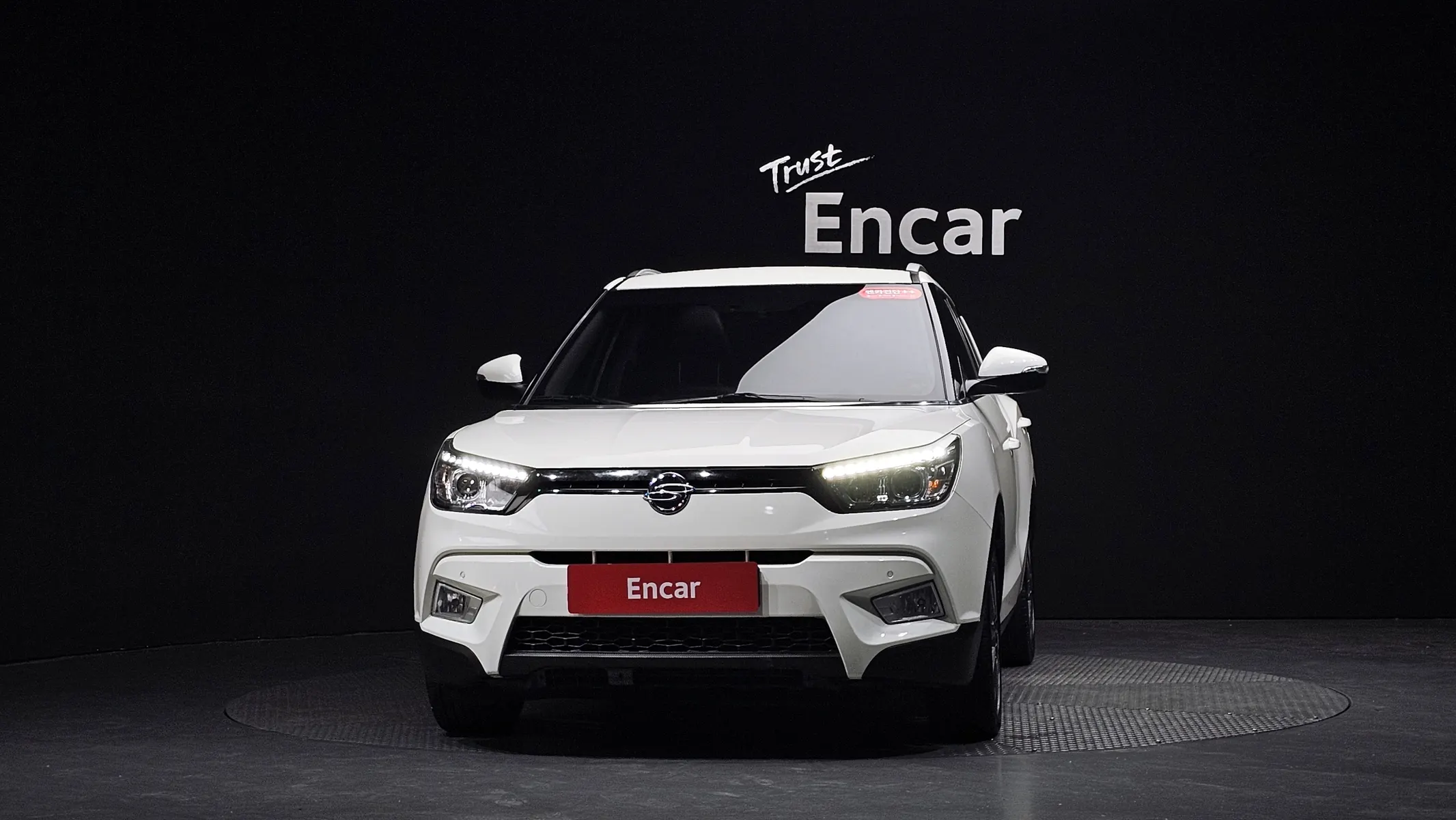 KG Mobility Tivoli LX 2WD 2015 2/31