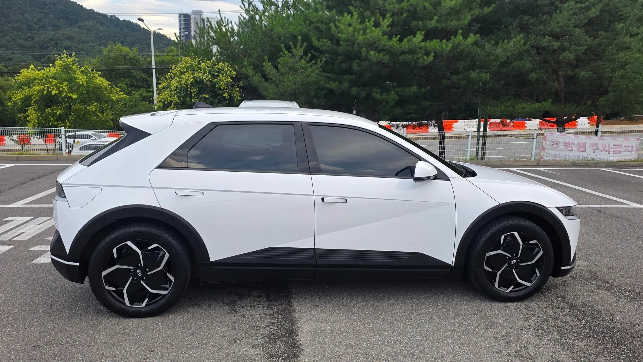 Hyundai Ioniq 5 2021 4/5