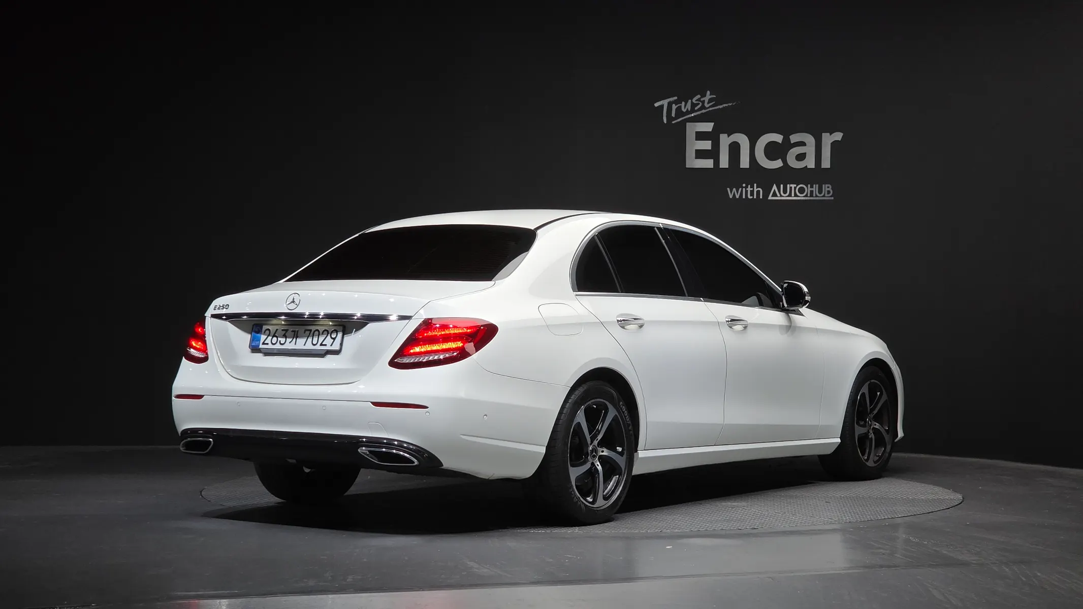 Mercedes-Benz E-Class W213 E250 2020 2/21