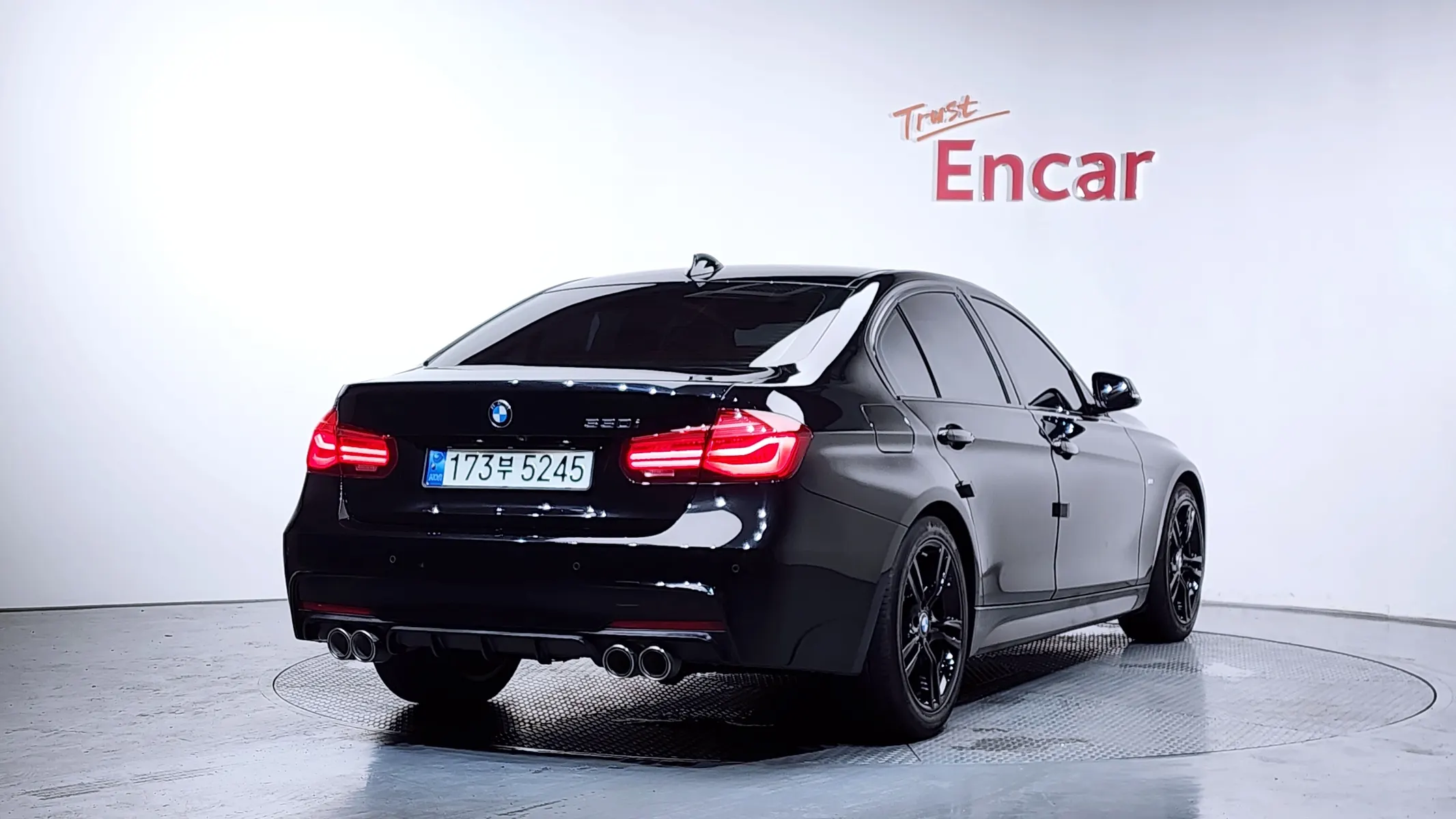 BMW 3 Series (F30) 330i M 2018 2/34