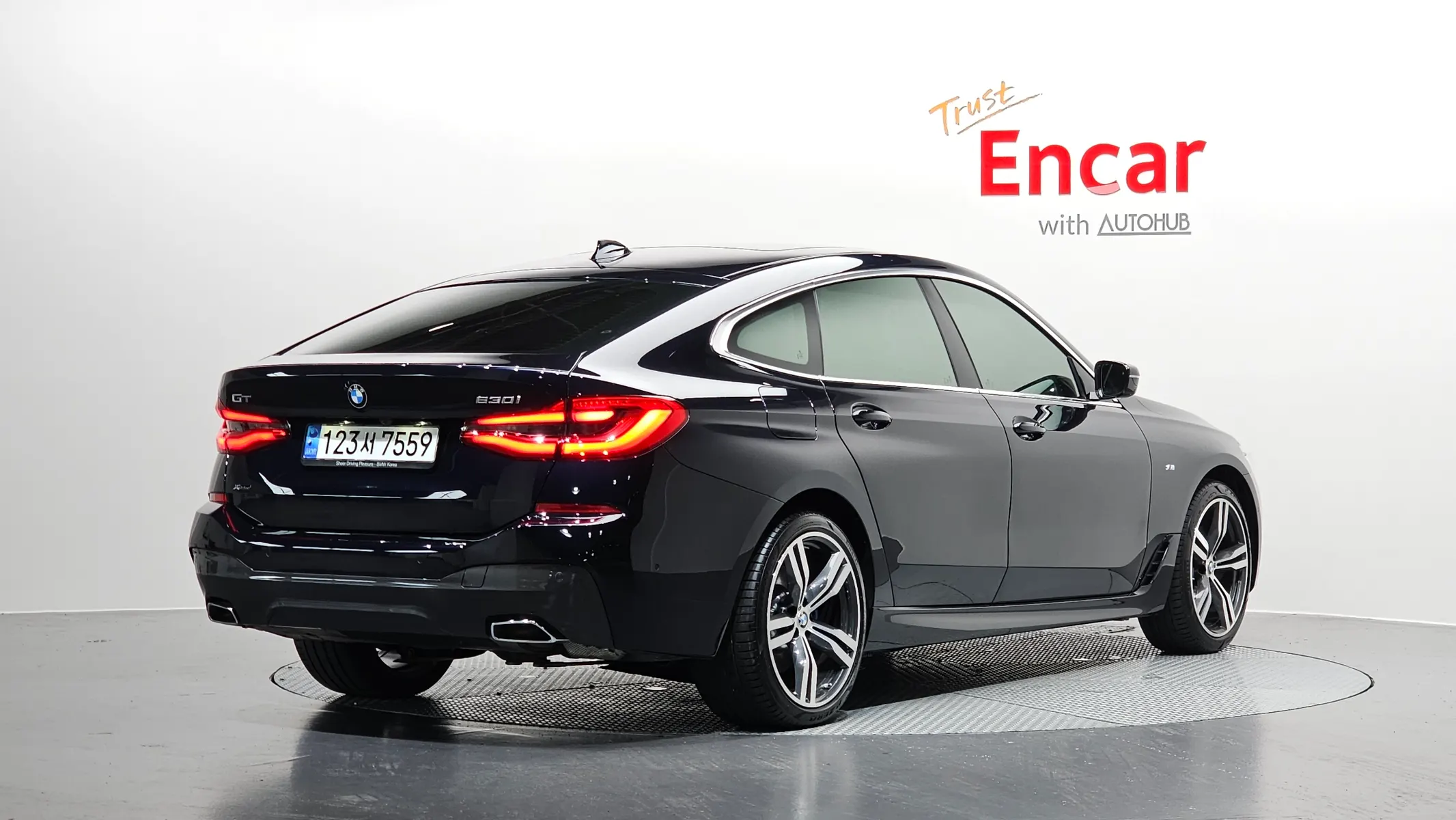 BMW 6 Series GT (G32) 630i xDrive M 2023 2/32