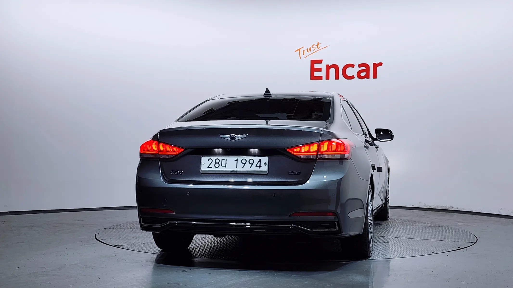 Genesis G80 2.2D 2018 3/5