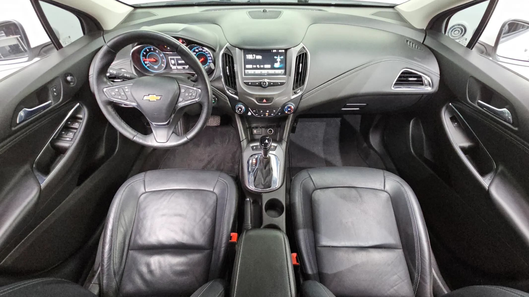Chevrolet 크루즈 1.4 LT 2017 4/5