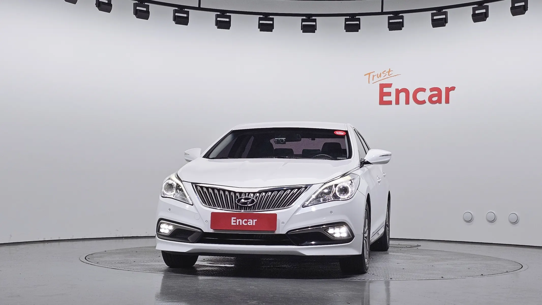 Hyundai Grandeur HG HG240 2015 2/5