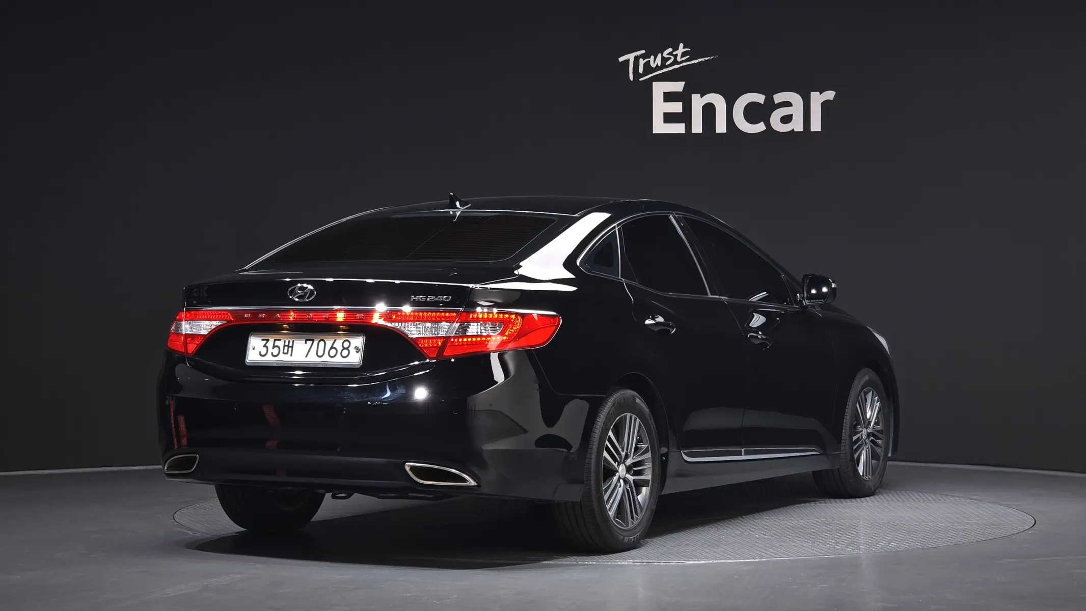 Hyundai Grandeur HG HG240 2013 2/33