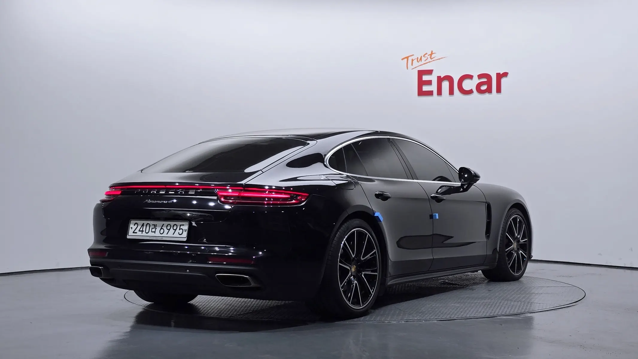 Porsche (971) 3.0 AWD 2020 2/33