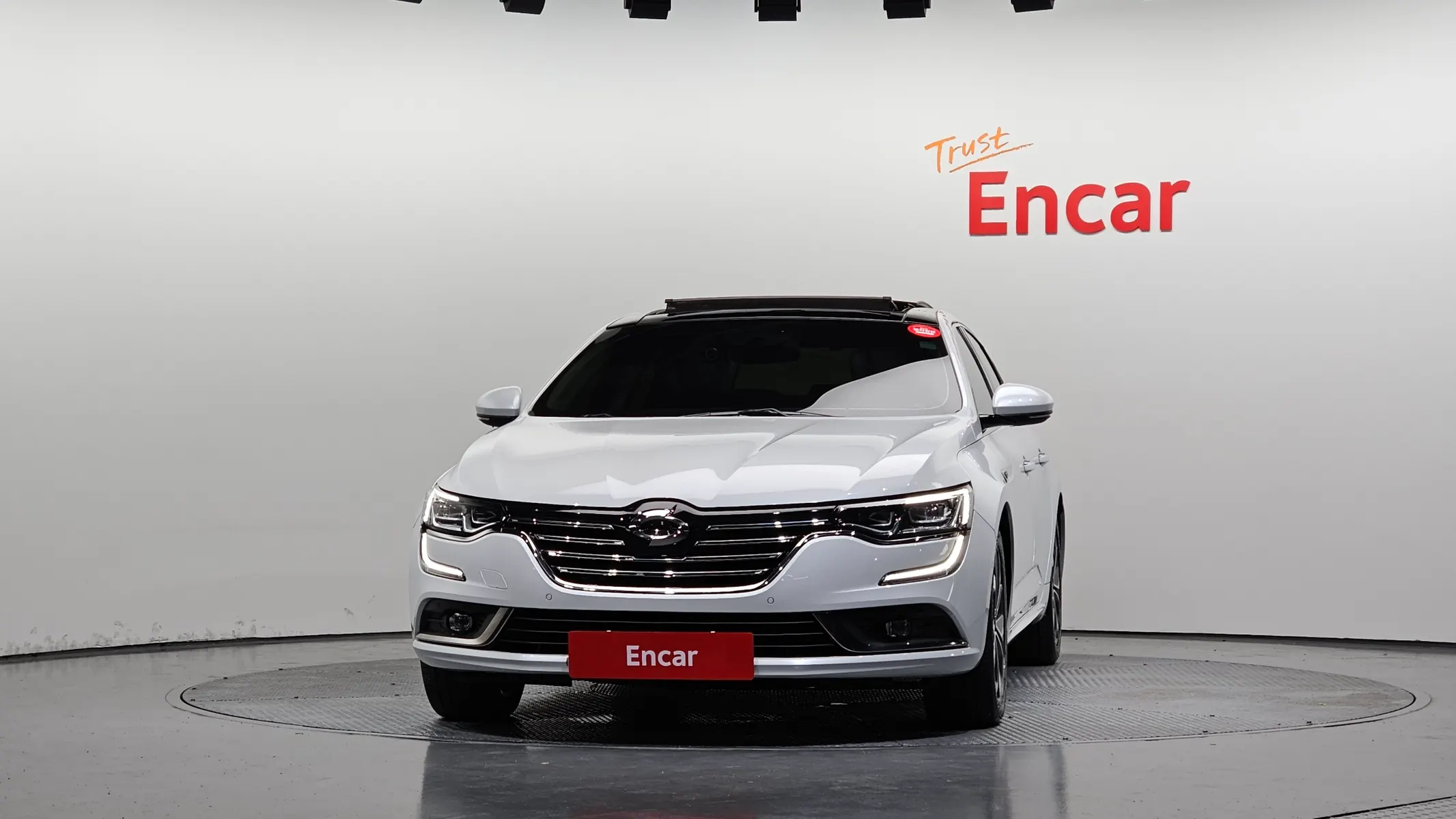 Renault Korea SM6 2.0 LPe RE () 2019 2/5