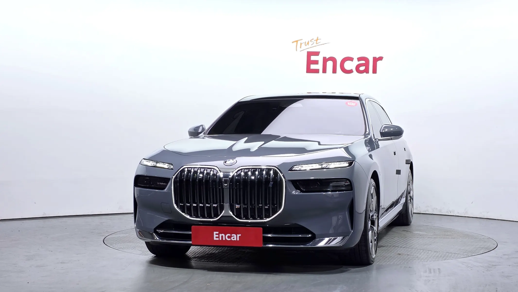 BMW i7 (G70) xDrive 60 2023 3/35