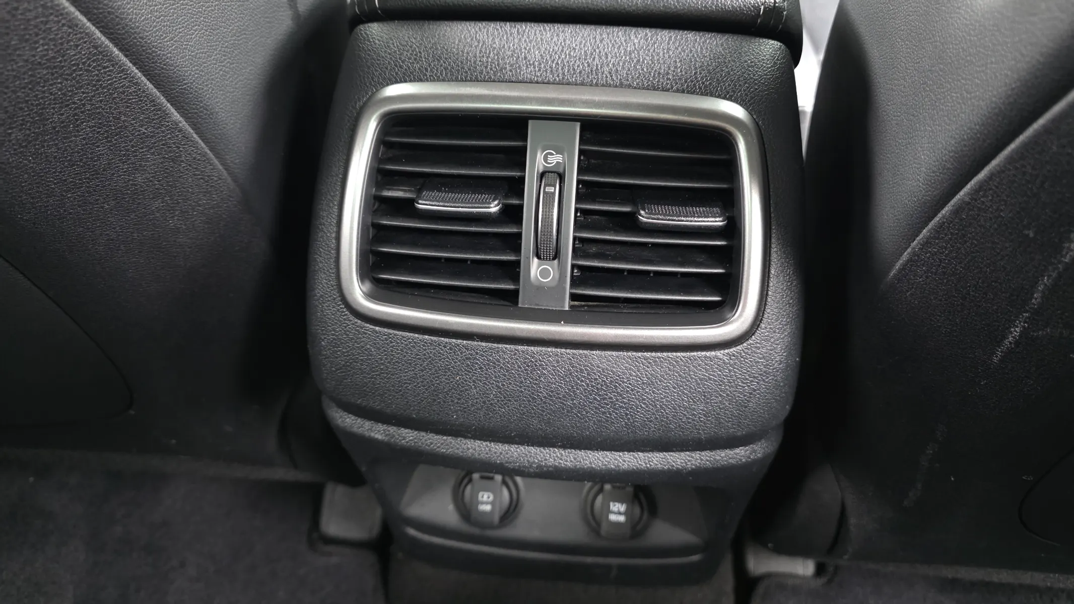 Kia 쏘렌토 2.0 2WD 2018 32/33