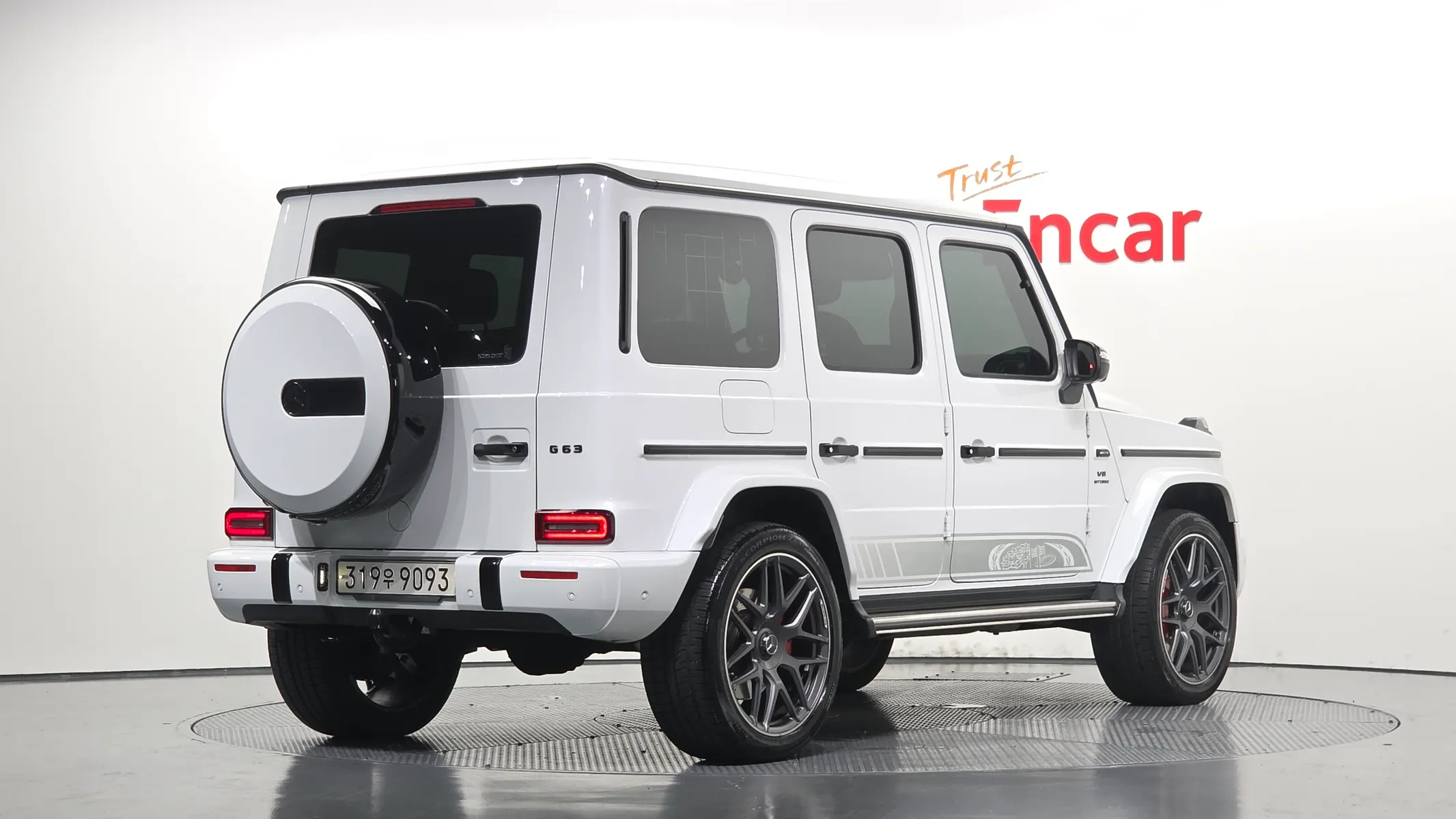 Mercedes-Benz G-Class W463b AMG G63 55 2022 2/33
