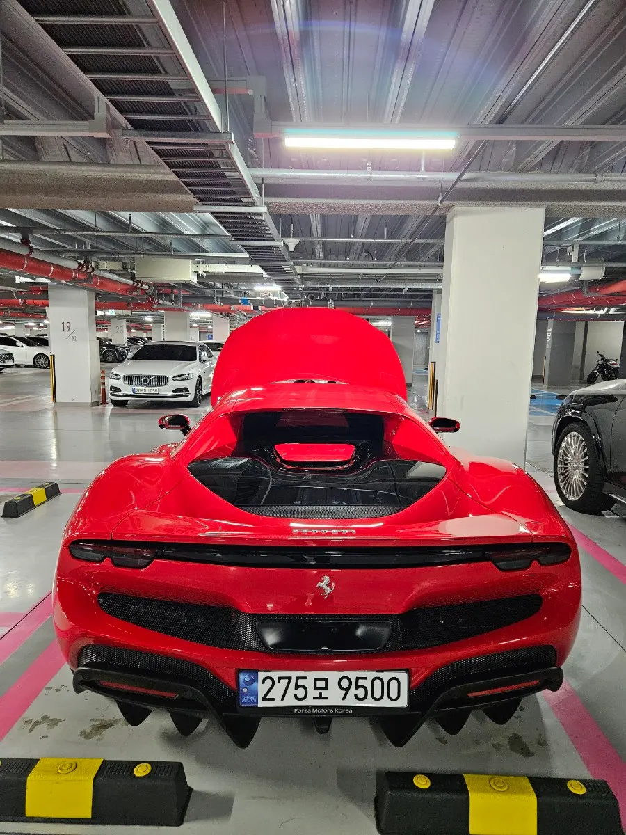 Ferrari 296 GTB 3.0 V6 2024 3/5