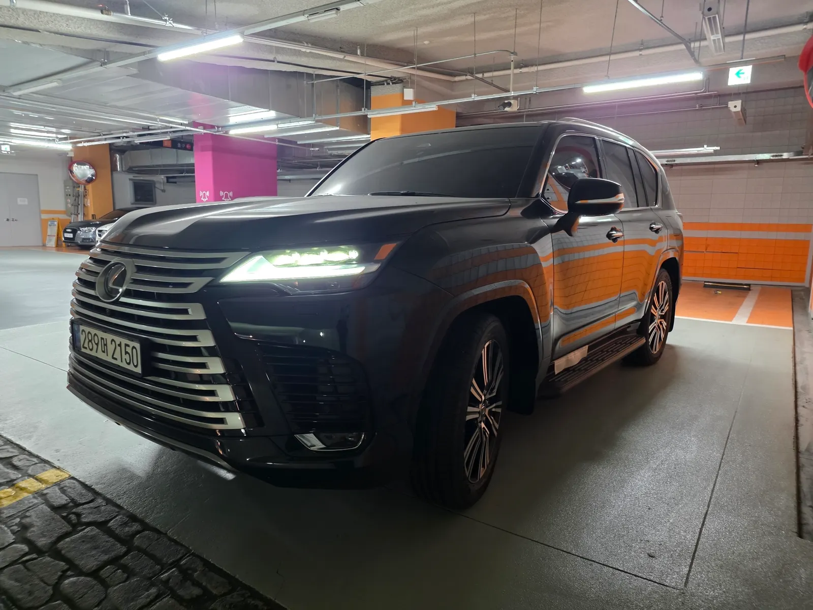 Lexus LX 4 700h 2026 4/5