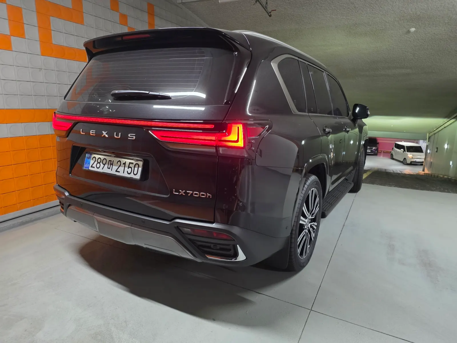 Lexus LX 4 700h 2026 2/5