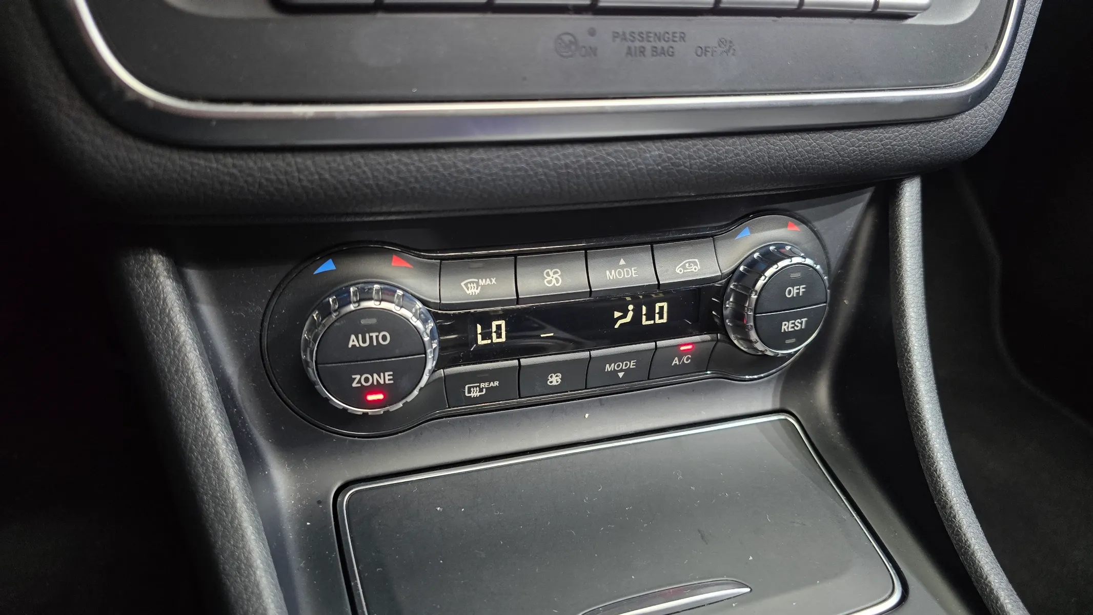 Mercedes-Benz CLA-Class C117 CLA250 4MATIC 2017 34/35
