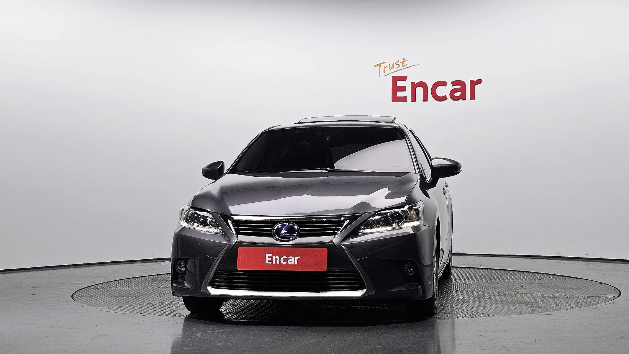 Lexus CT200h 1.8 2015 2/5