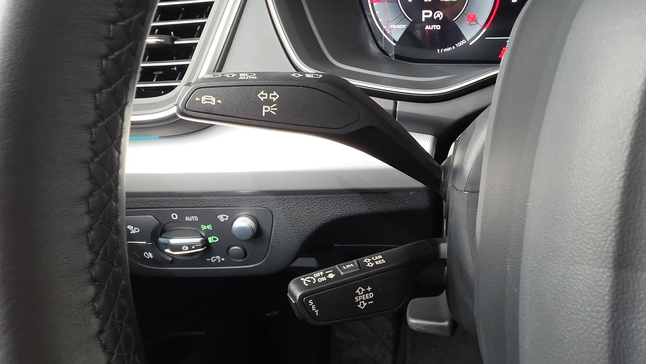 Audi Q5 (FY) 45 TFSI 2023 38/39