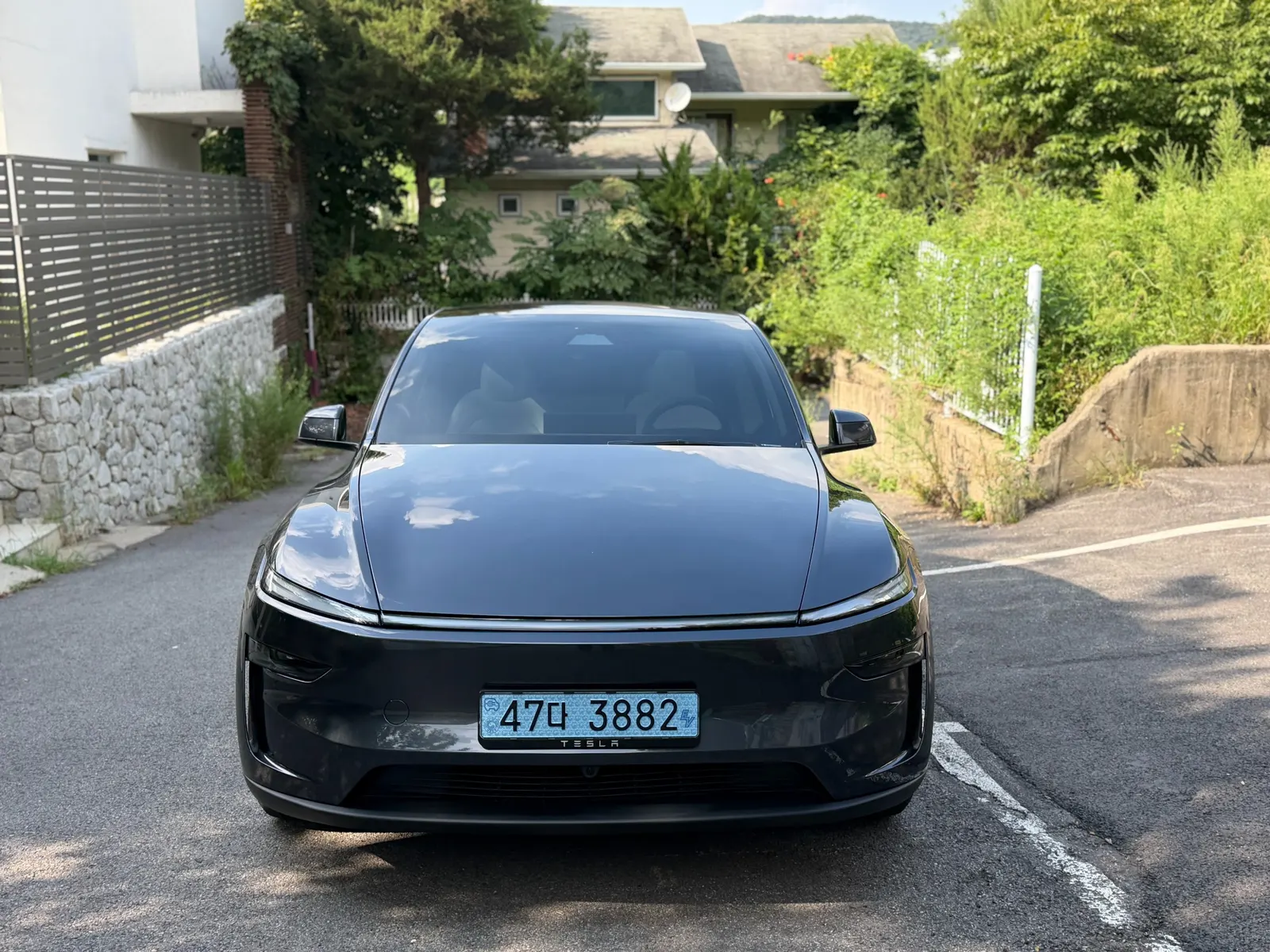 Tesla Y AWD 2025 2/15