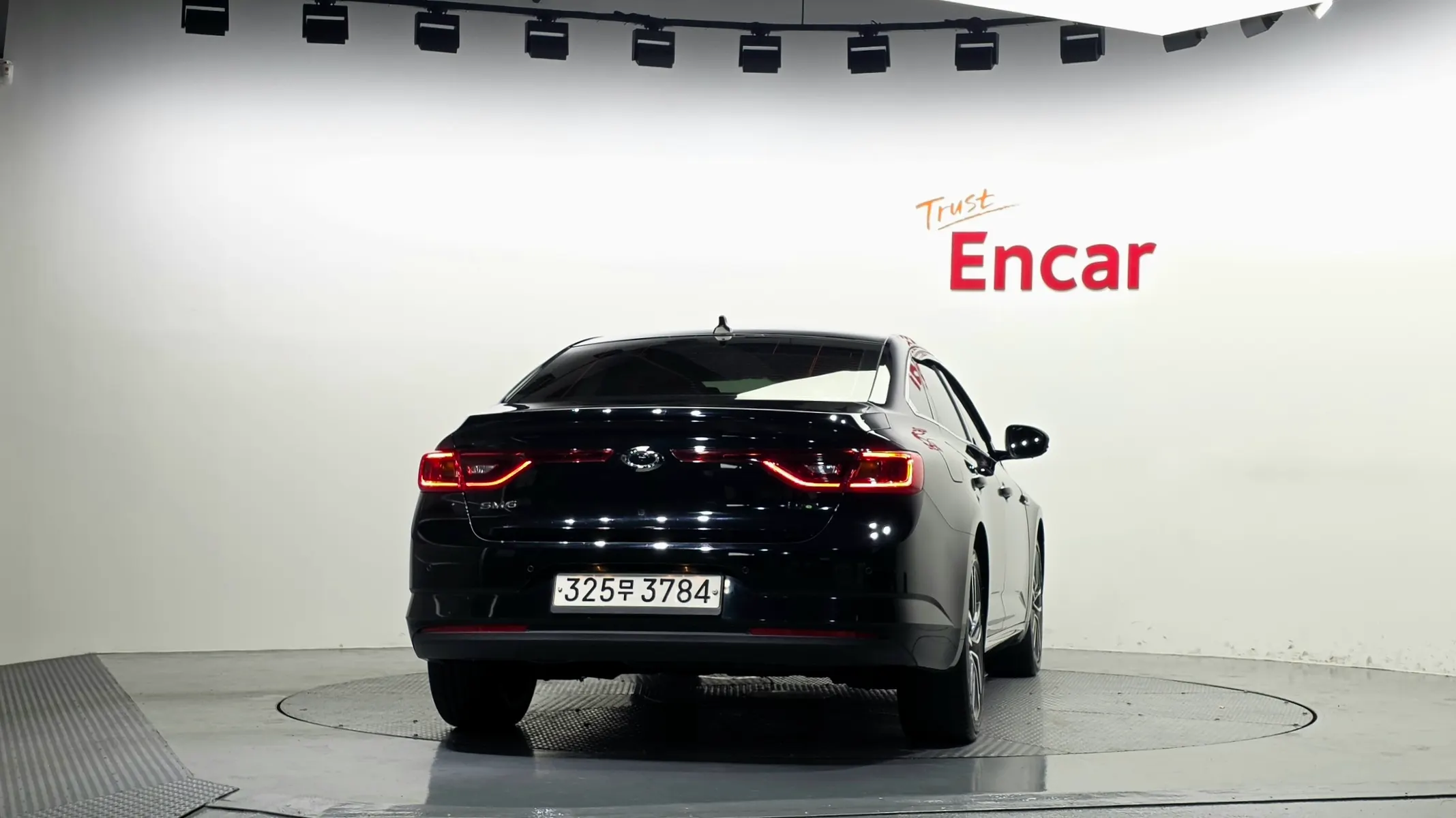 Renault Korea SM6 2.0 LPe SE () 2018 3/5